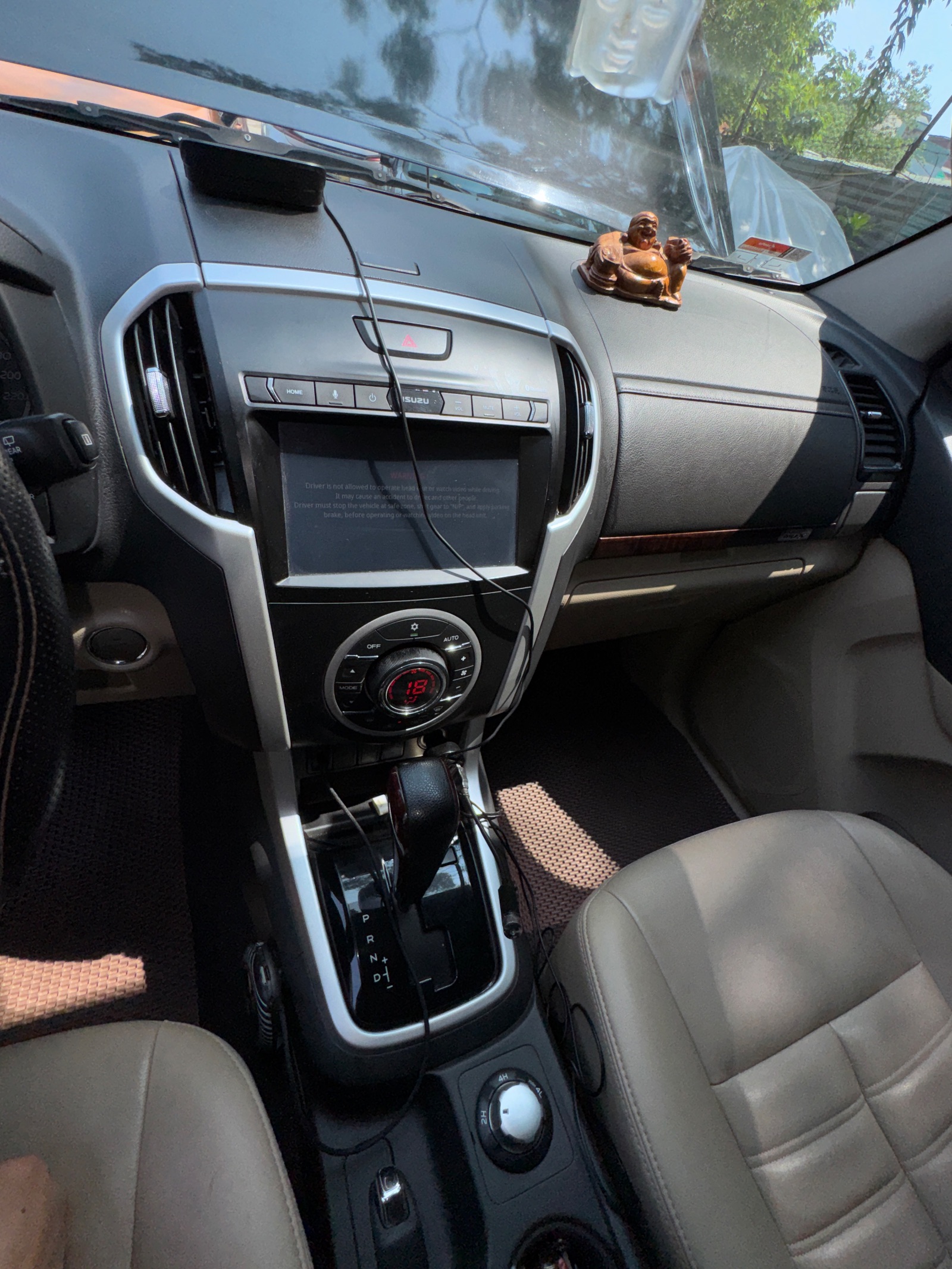 Isuzu Mu-x 3.0L 4x4 AT 2019 - Ngoại thất 5