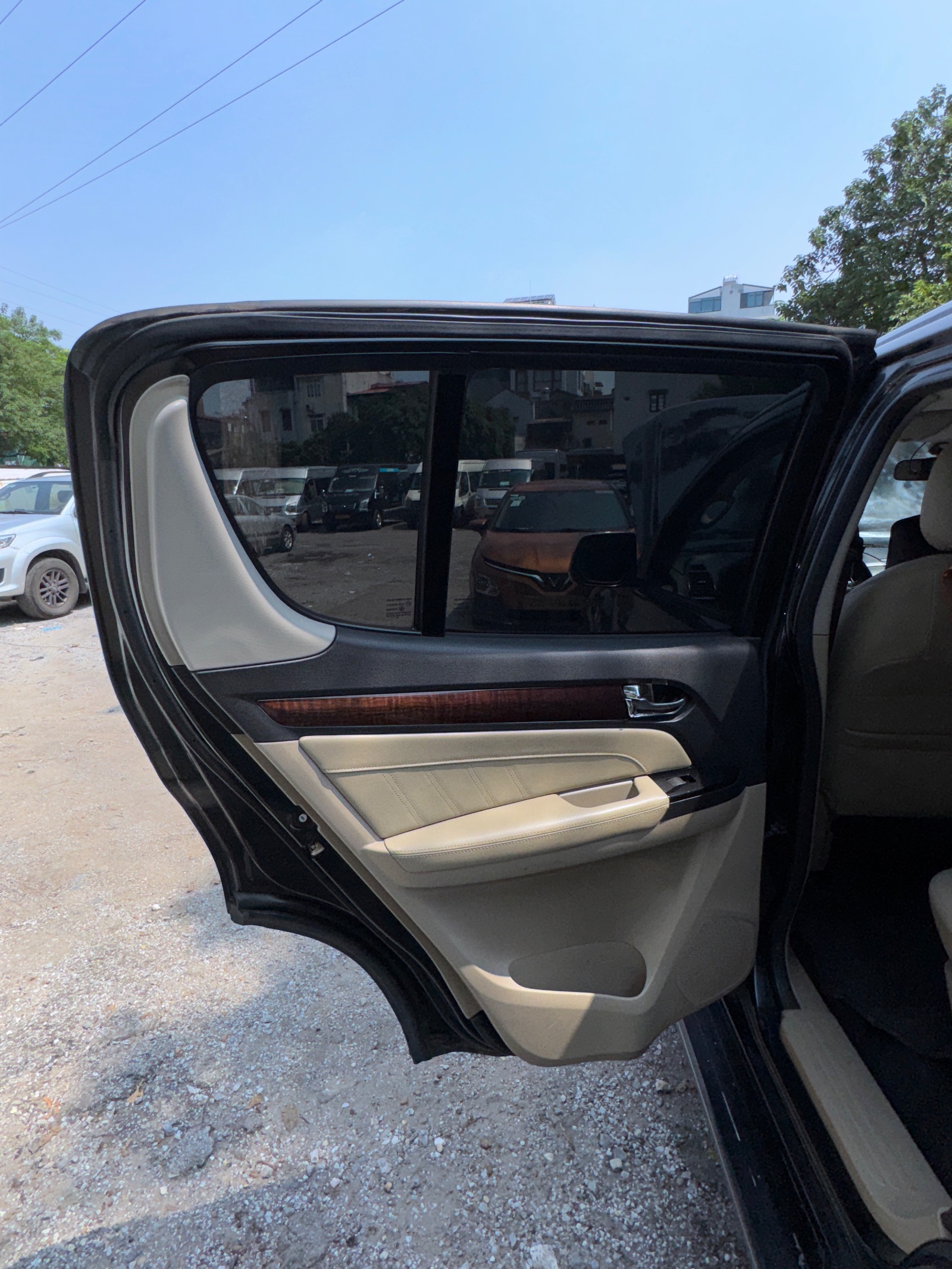 Isuzu Mu-x 3.0L 4x4 AT 2019 - Ngoại thất 9