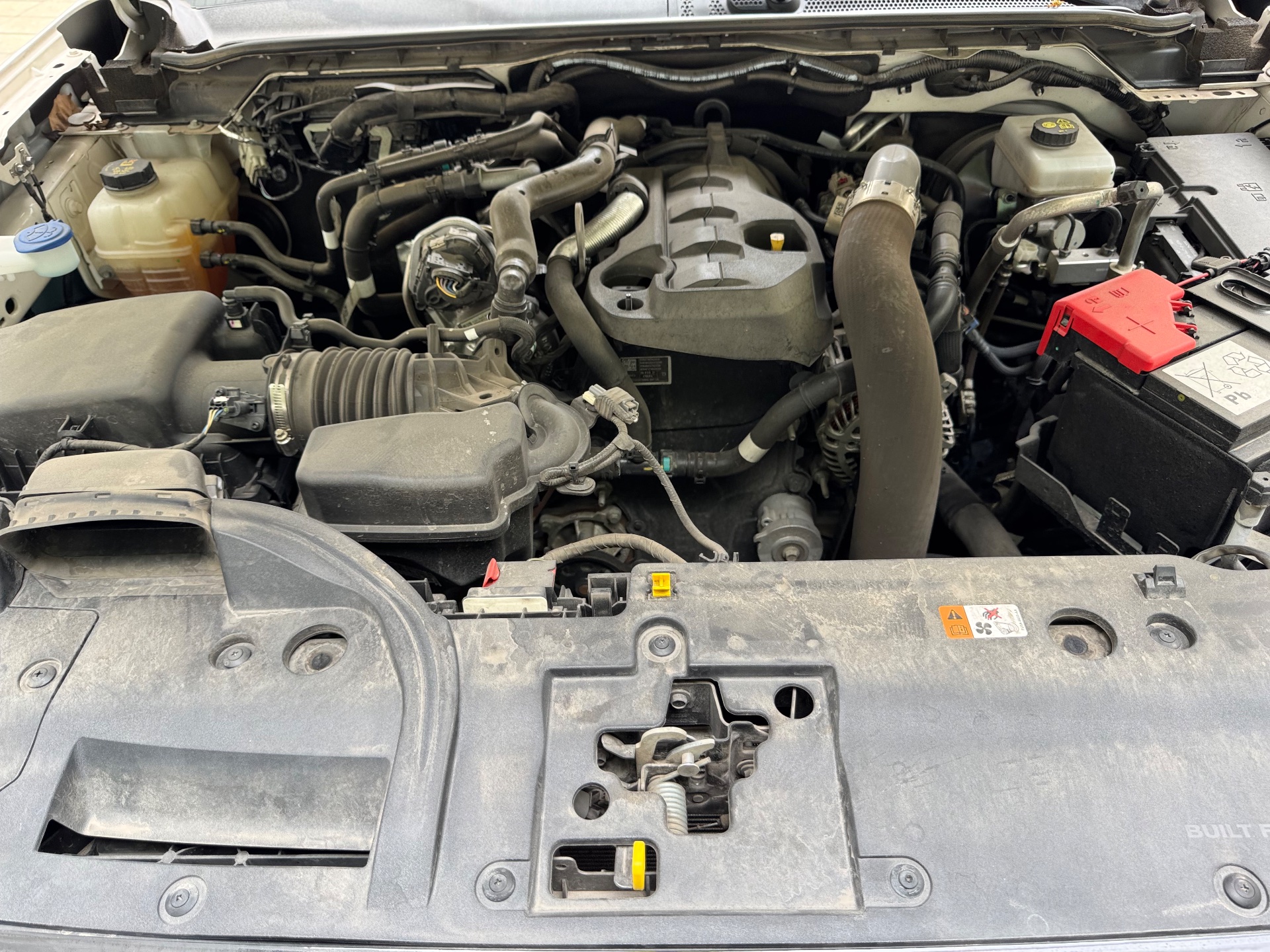 Ford Everest ambiente . đã lên cốp điện độ ngả ghế băng 3 đèn tăng sáng. còn 2 năm BHVC 2025 - Ngoại thất 23