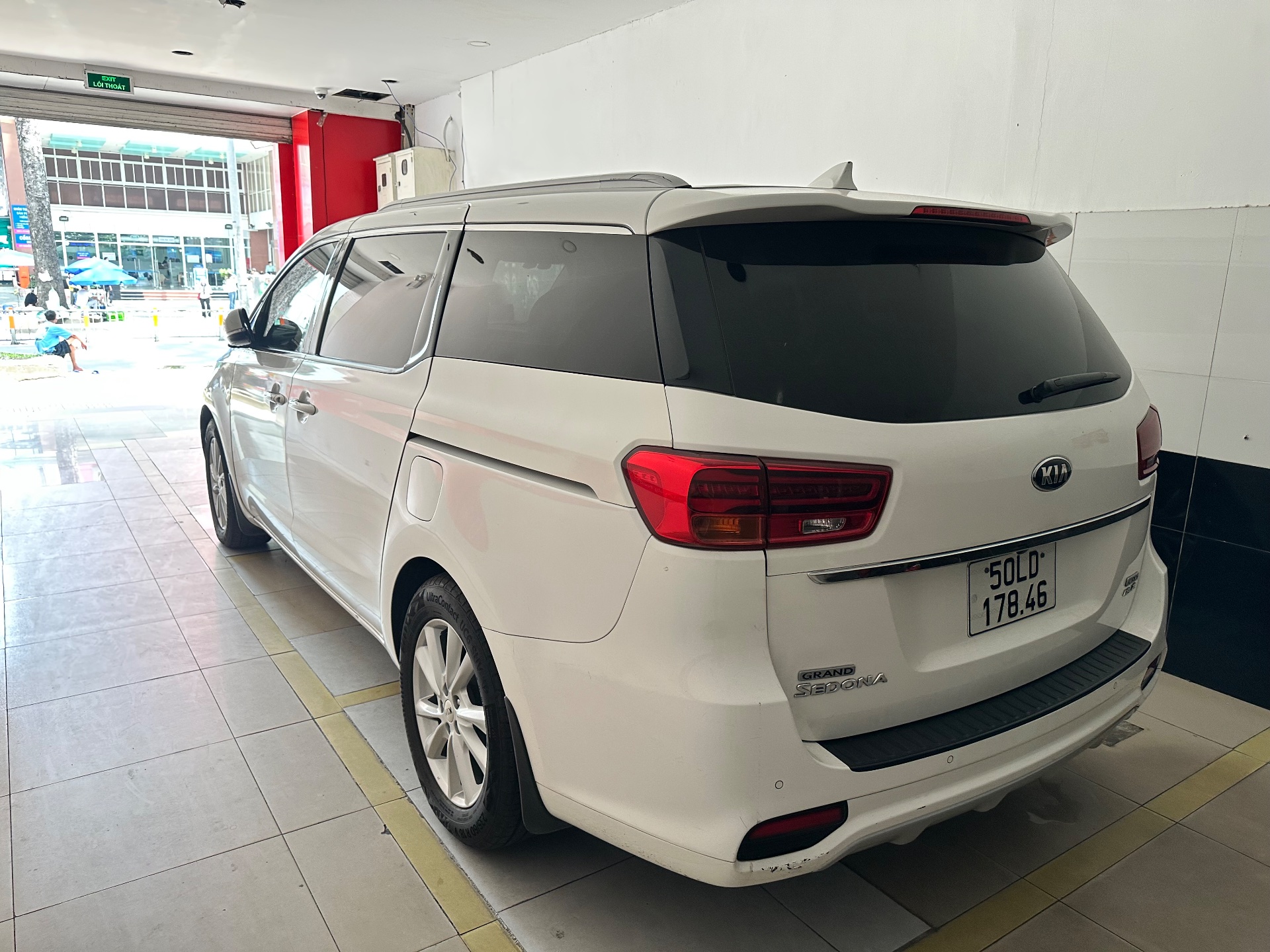 Kia Sedona 2.2 DAT Deluxe 2021 - Ngoại thất 5