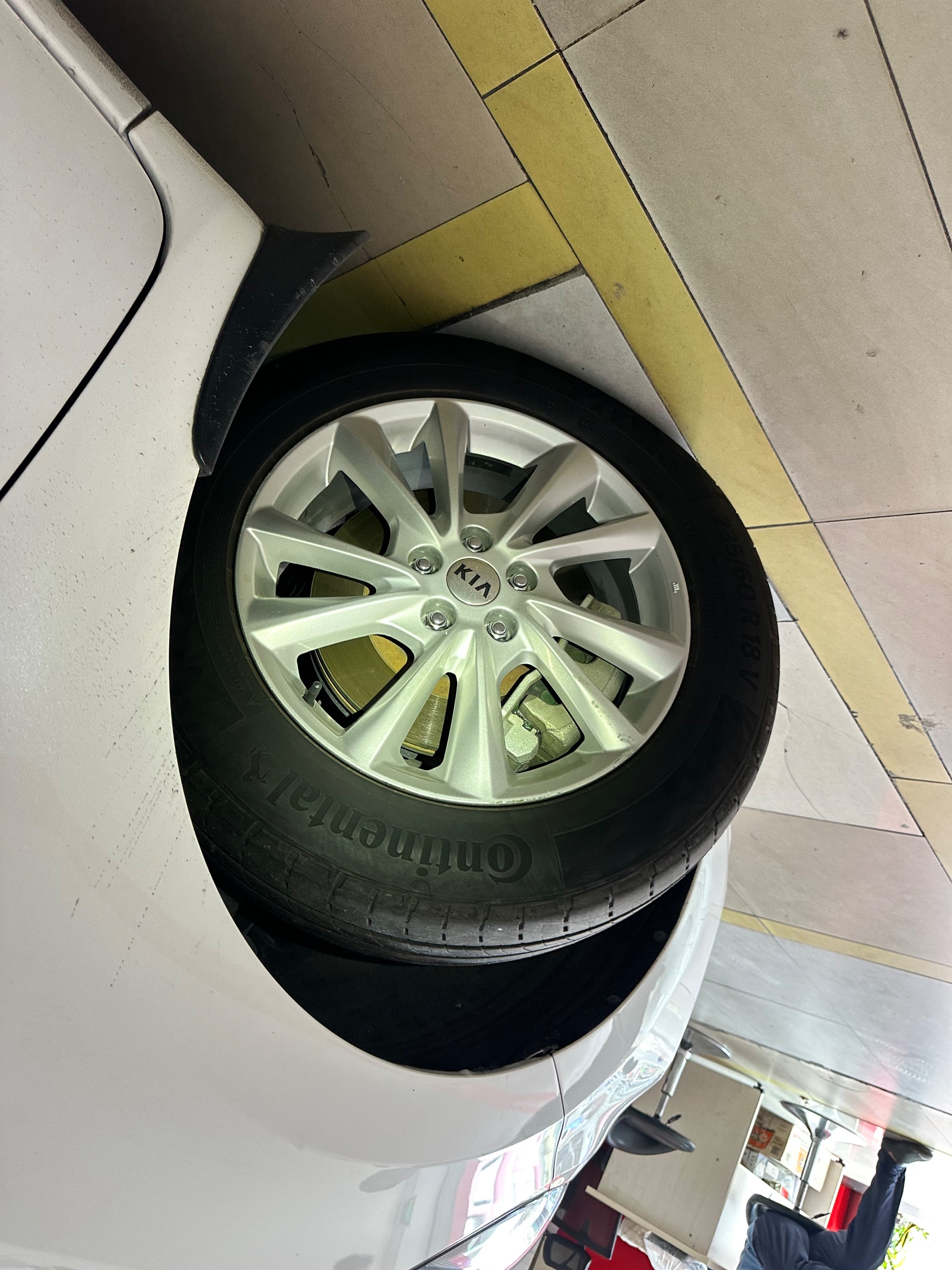 Kia Sedona 2.2 DAT Deluxe 2021 - Ngoại thất 13