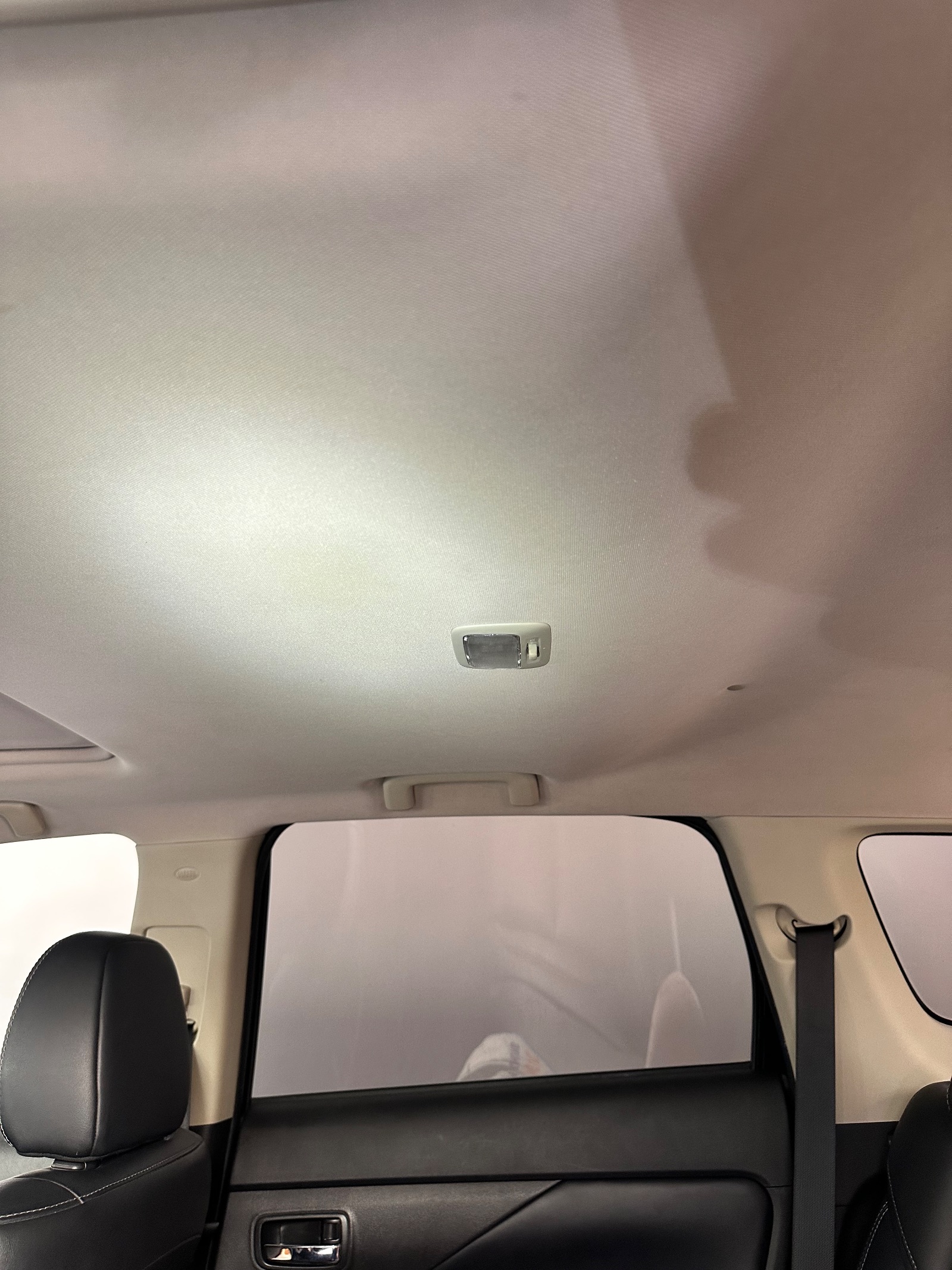 Mitsubishi Outlander 2.0 CVT Premium 2020 - Ngoại thất 23