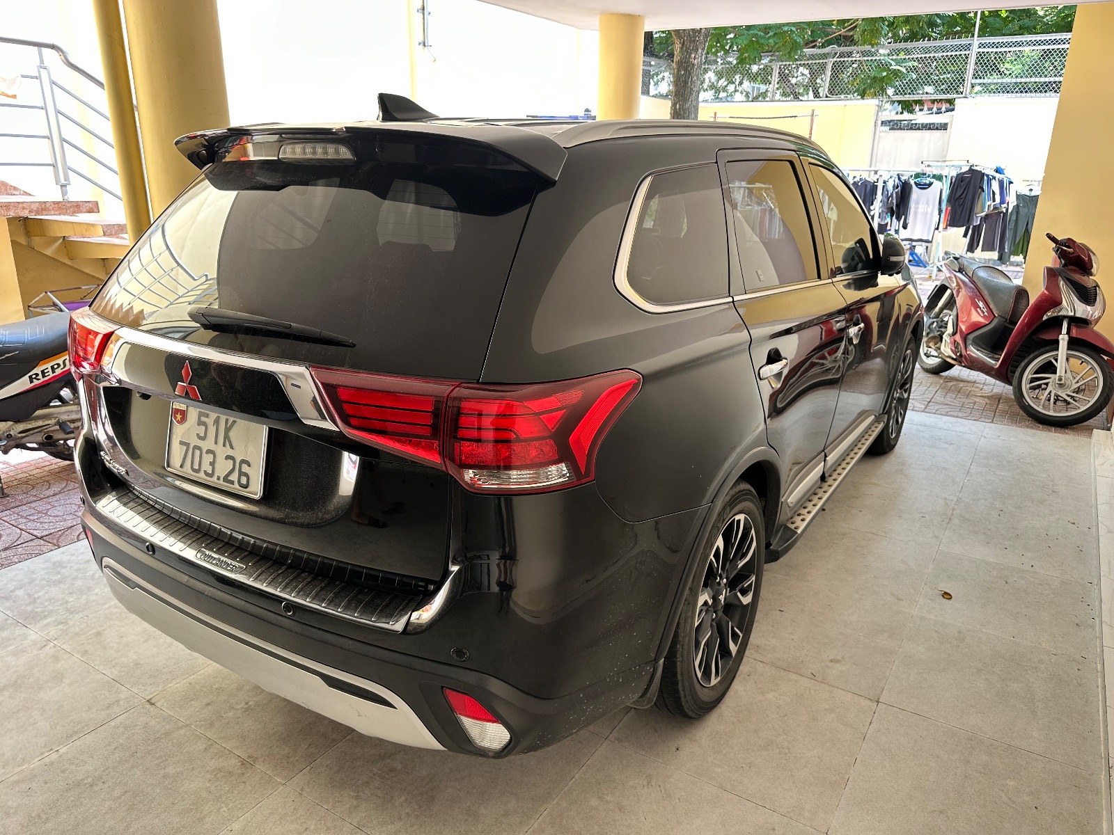 Mitsubishi Outlander 2.0 CVT Premium 2020 - Ngoại thất 5