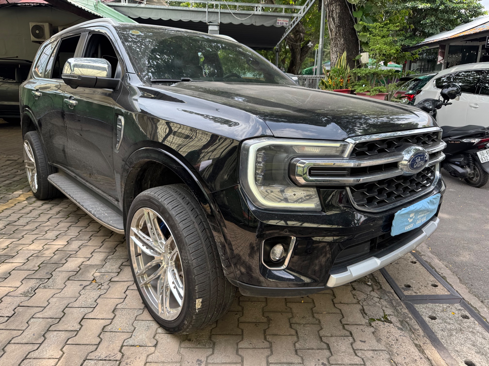 Ford Everest Titanium 2.0L 4x2 AT 2023 - Ngoại thất 10