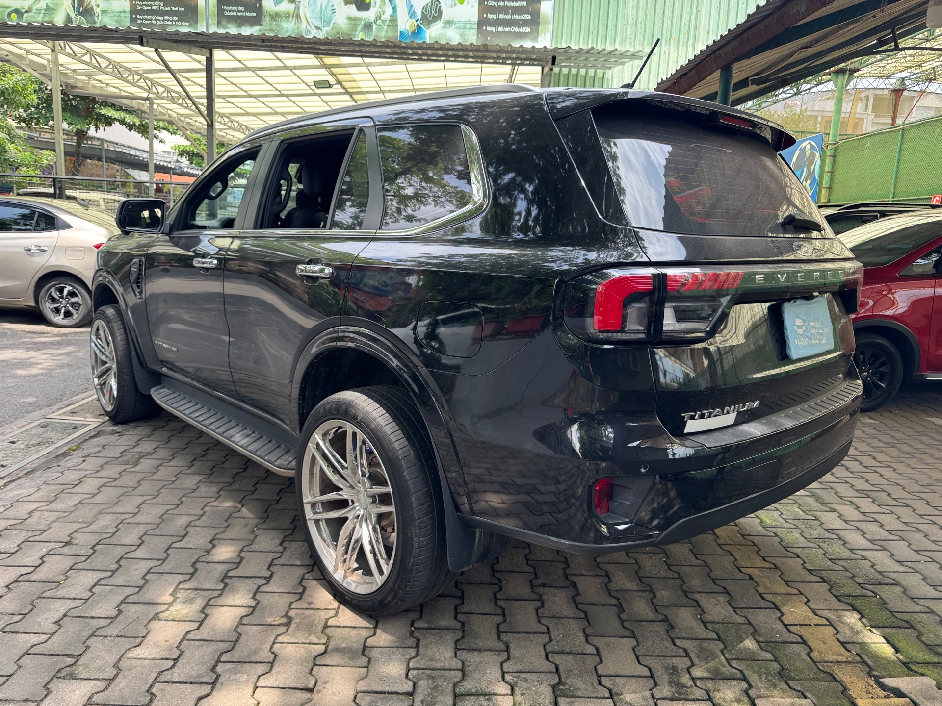 Ford Everest Titanium 2.0L 4x2 AT 2023 - Ngoại thất 2