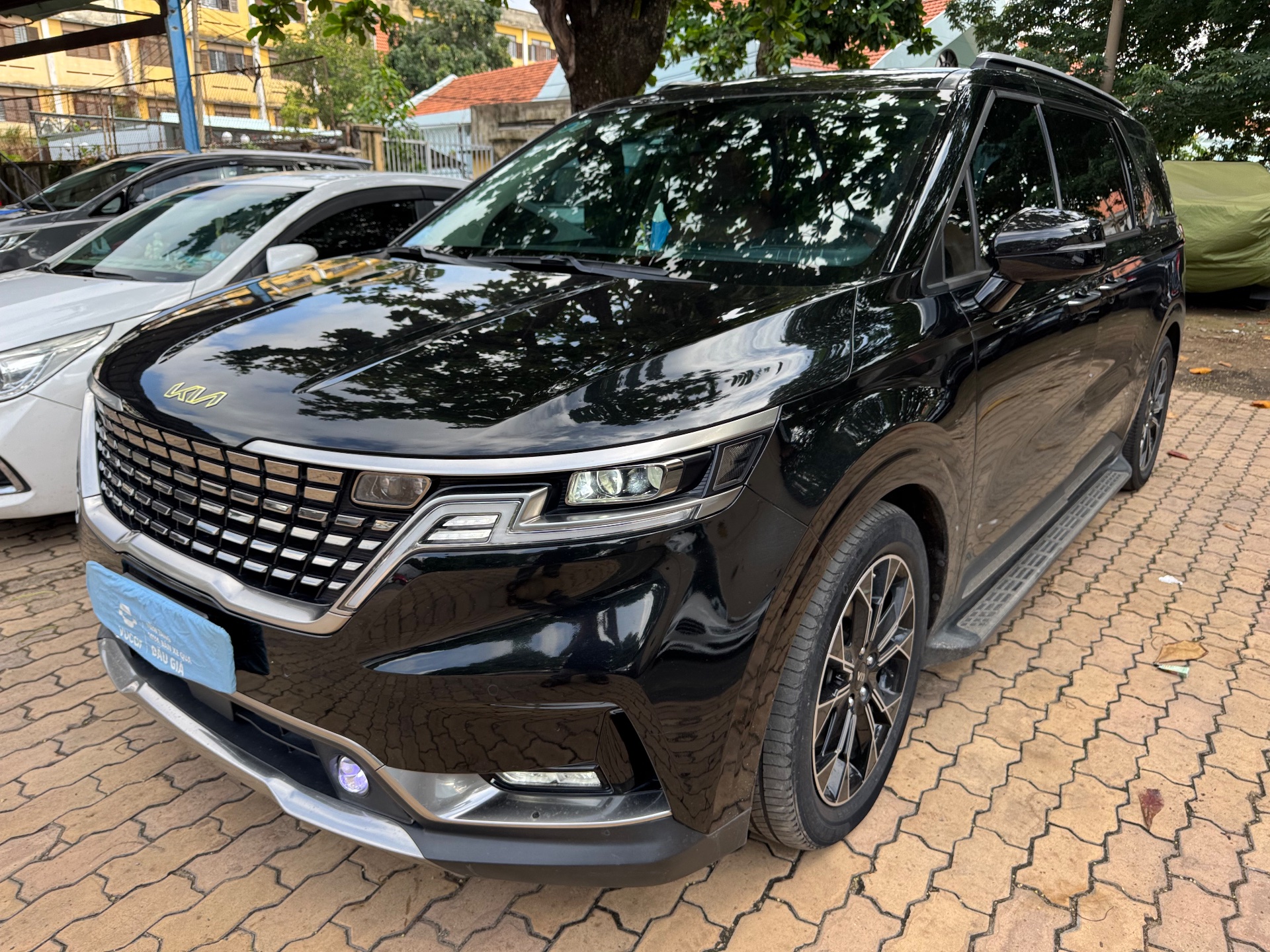 Kia Carnival Signature 2.2D 2023 - Ngoại thất 12