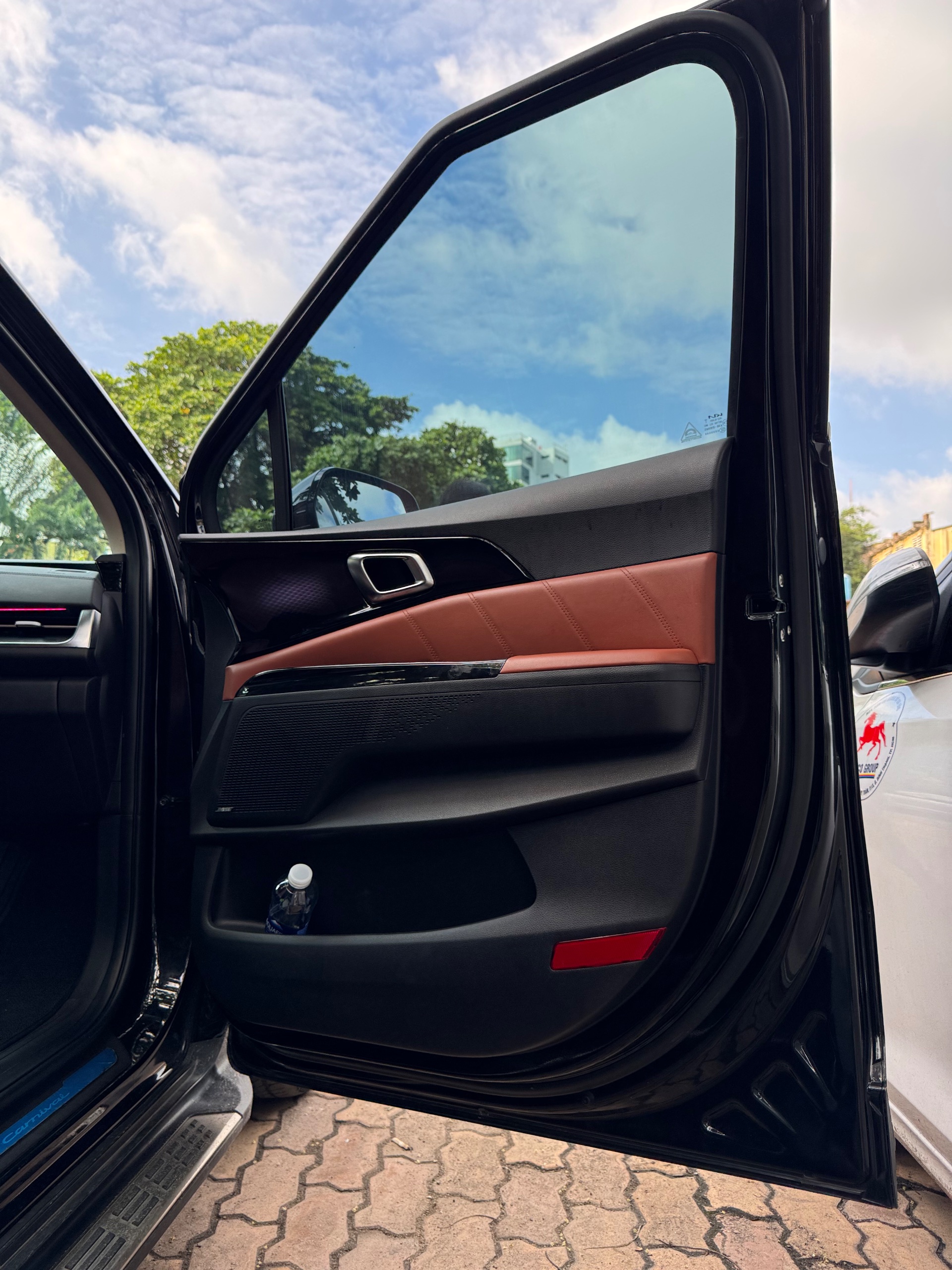 Kia Carnival Signature 2.2D 2023 - Ngoại thất 8