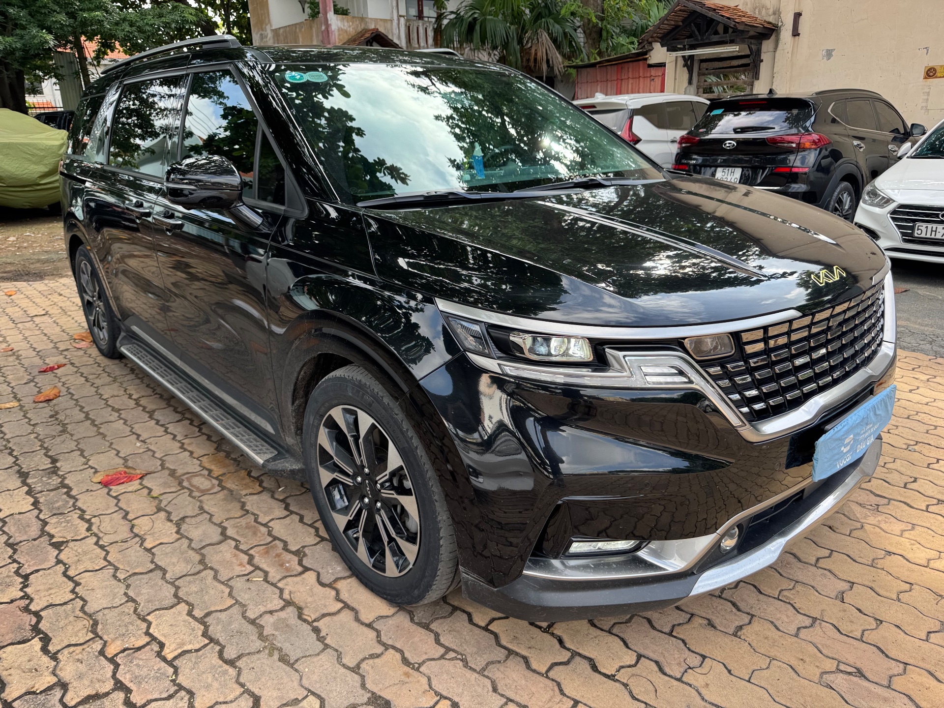 Kia Carnival Signature 2.2D 2023 - Ngoại thất 10