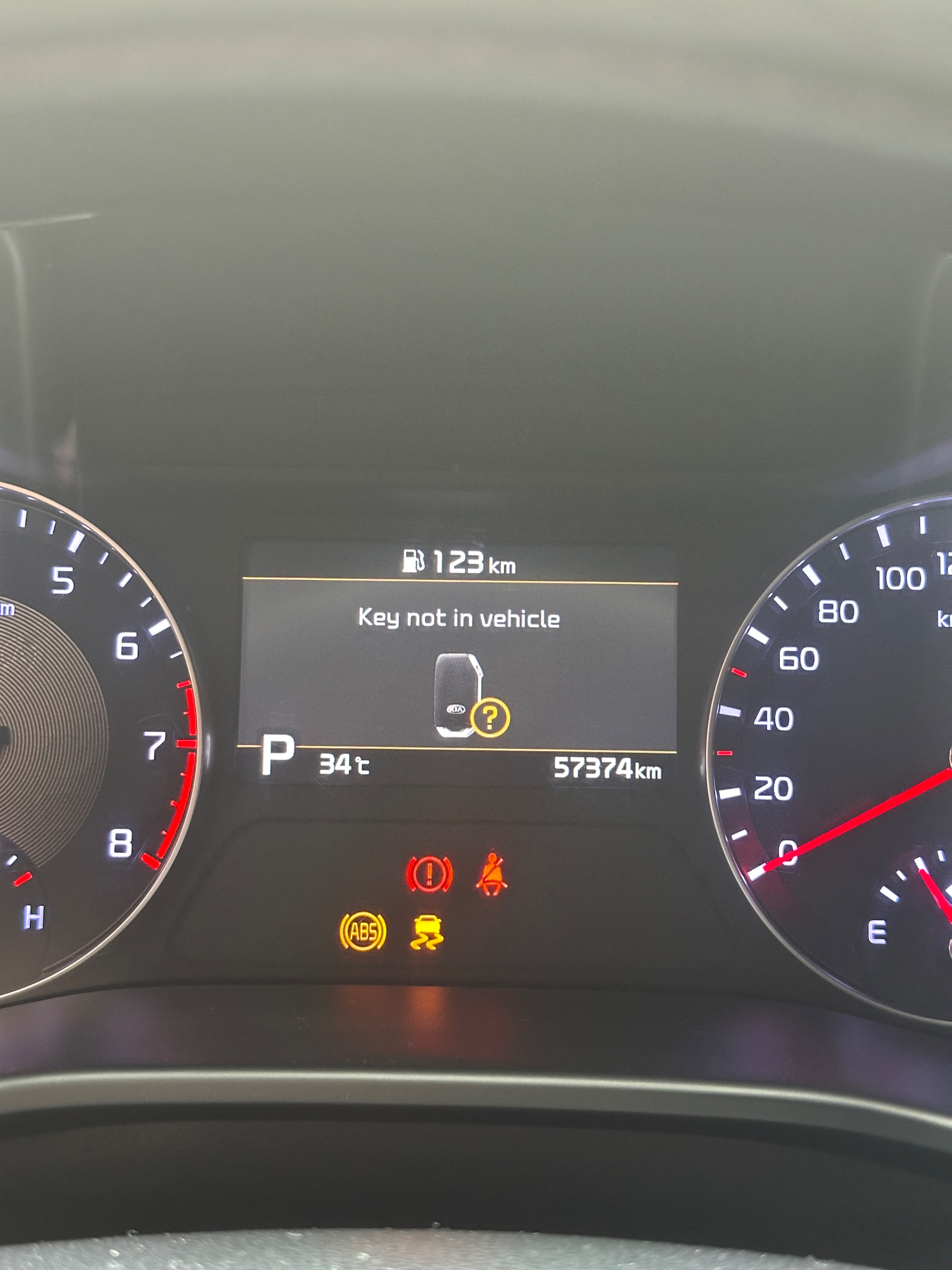 kia cenrato hơn . 2021 - Ngoại thất 9