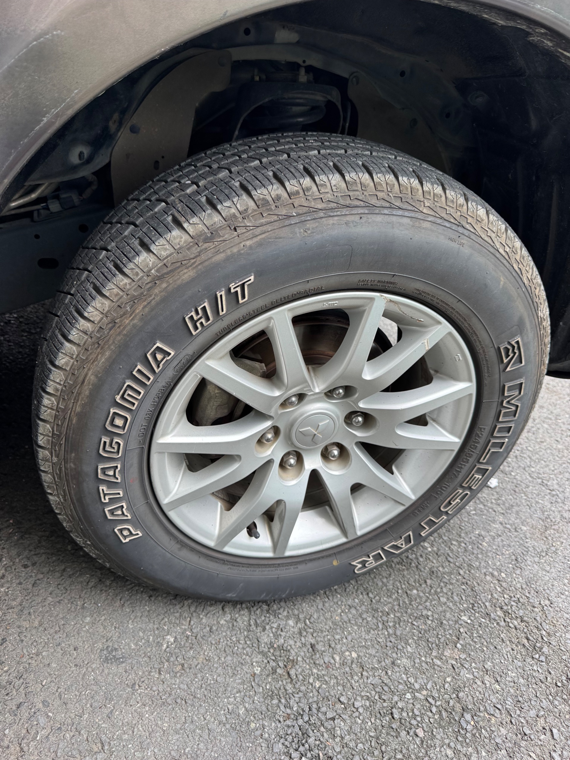 Mitsubishi Pajero Sport D 4x2 AT 2013 - Ngoại thất 22