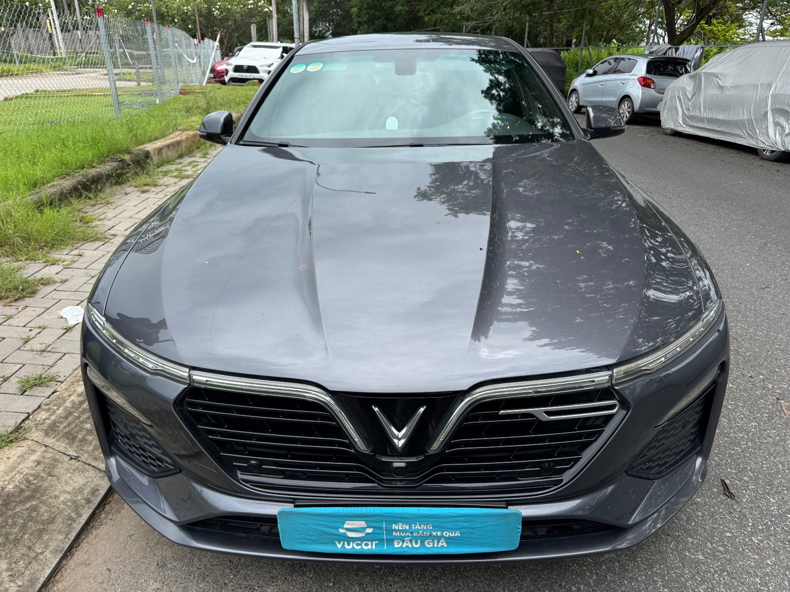 VinFast Lux a 2.0 2.0 AT 2019 - Ngoại thất 8