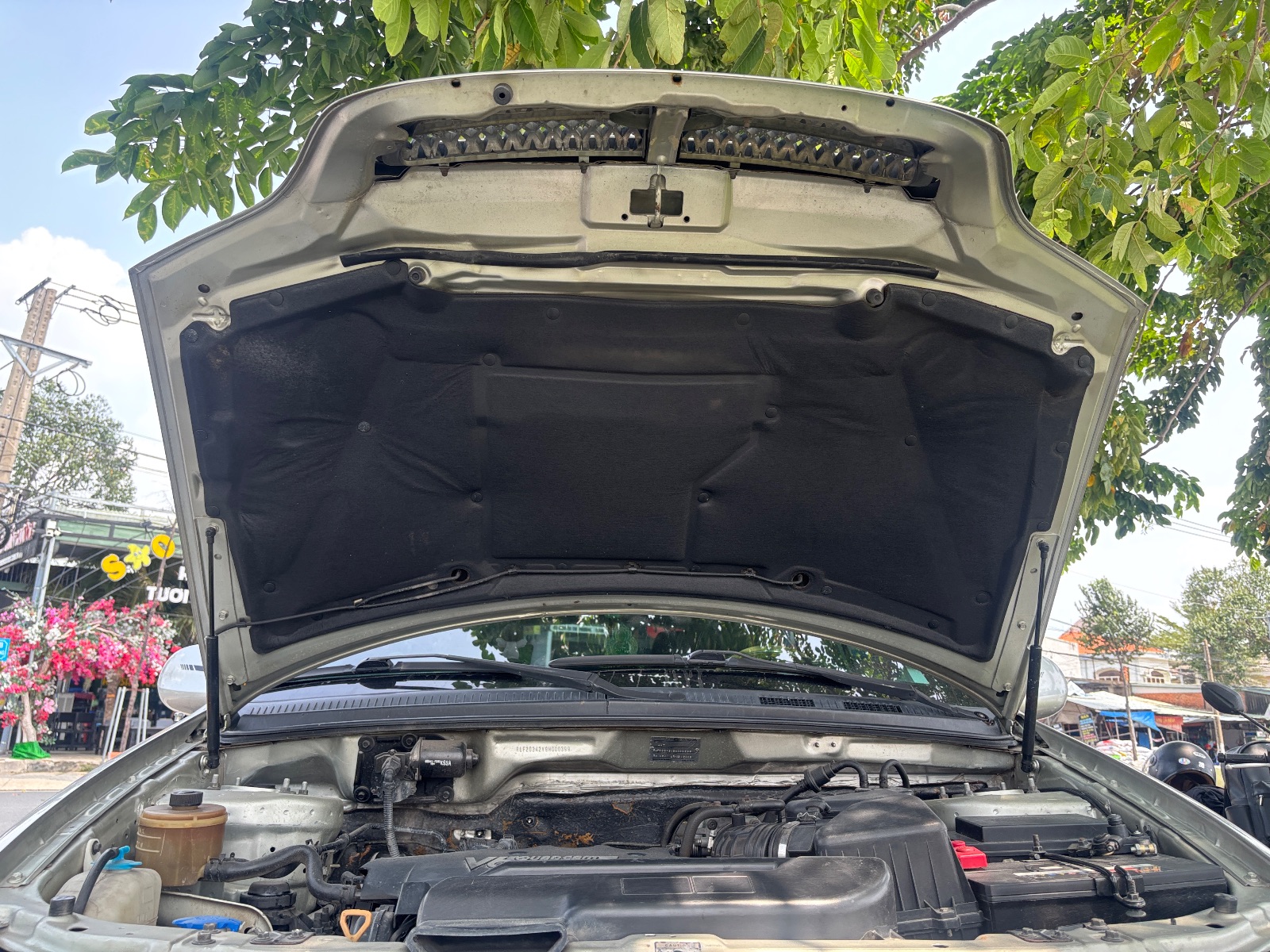 Kia Carnival Số tự động 2009 - Ngoại thất 27
