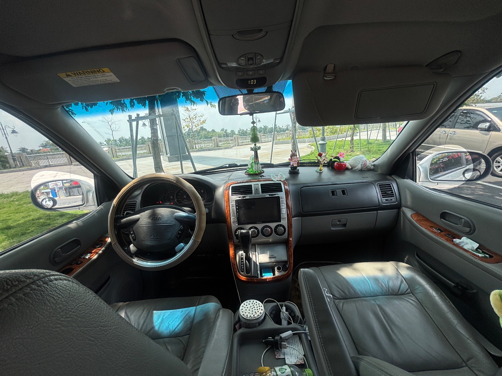 Kia Carnival Số tự động 2009 - Ngoại thất 23