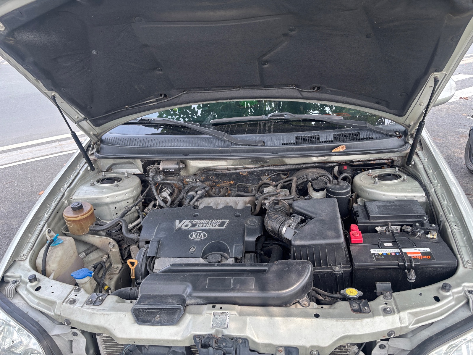 Kia Carnival Số tự động 2009 - Ngoại thất 25