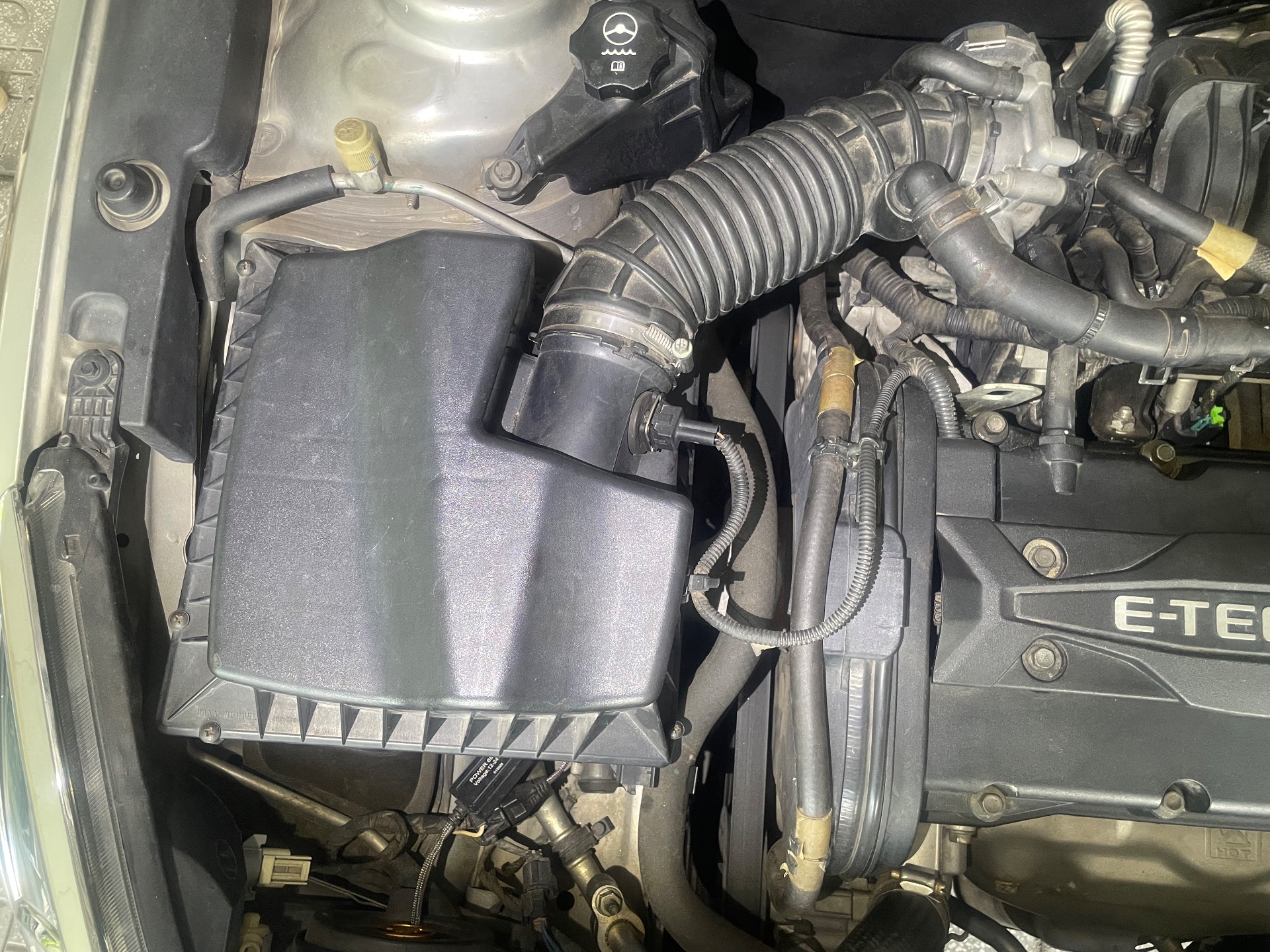 Chevrolet Cruze LS 1.6 MT 2011 - Ngoại thất 18