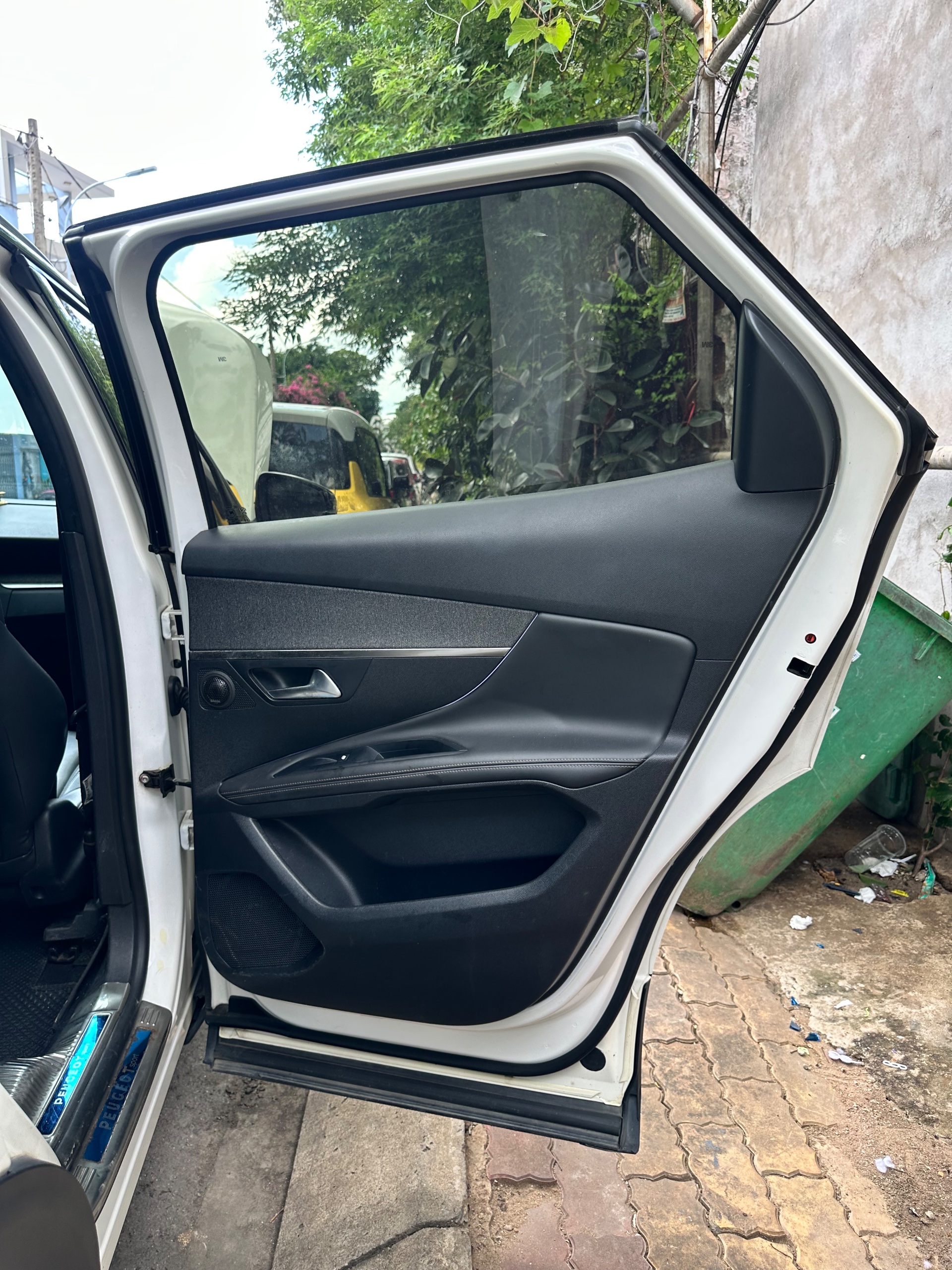 Peugeot 3008 1.6 AT 2018 - Ngoại thất 27