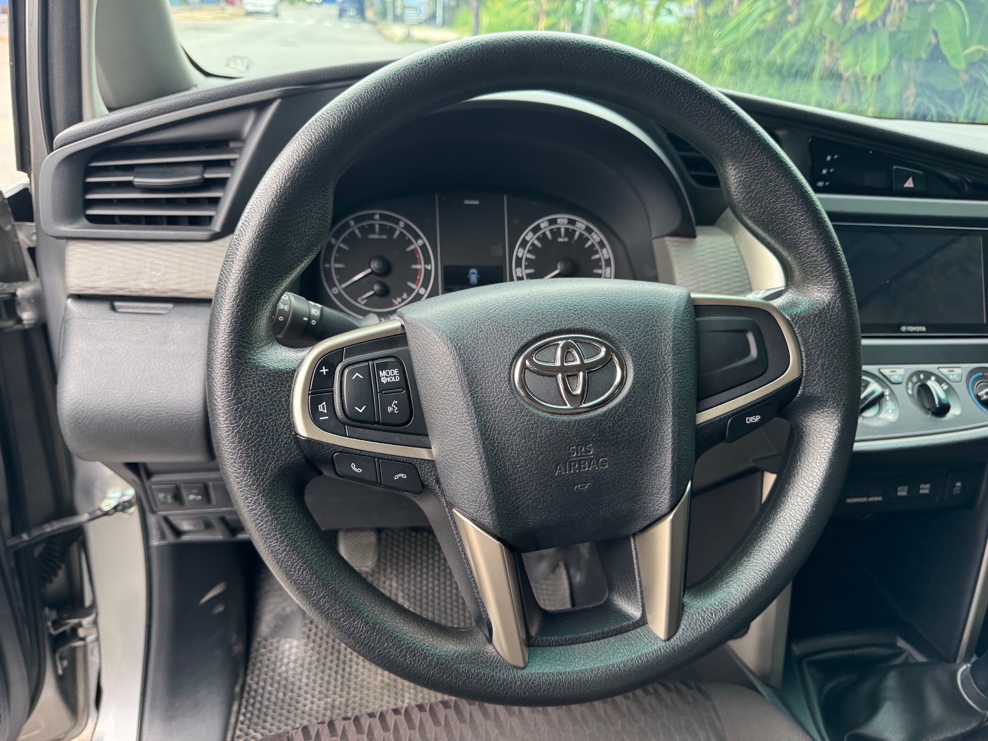 Toyota Innova E 2.0 MT 2023 - Ngoại thất 19