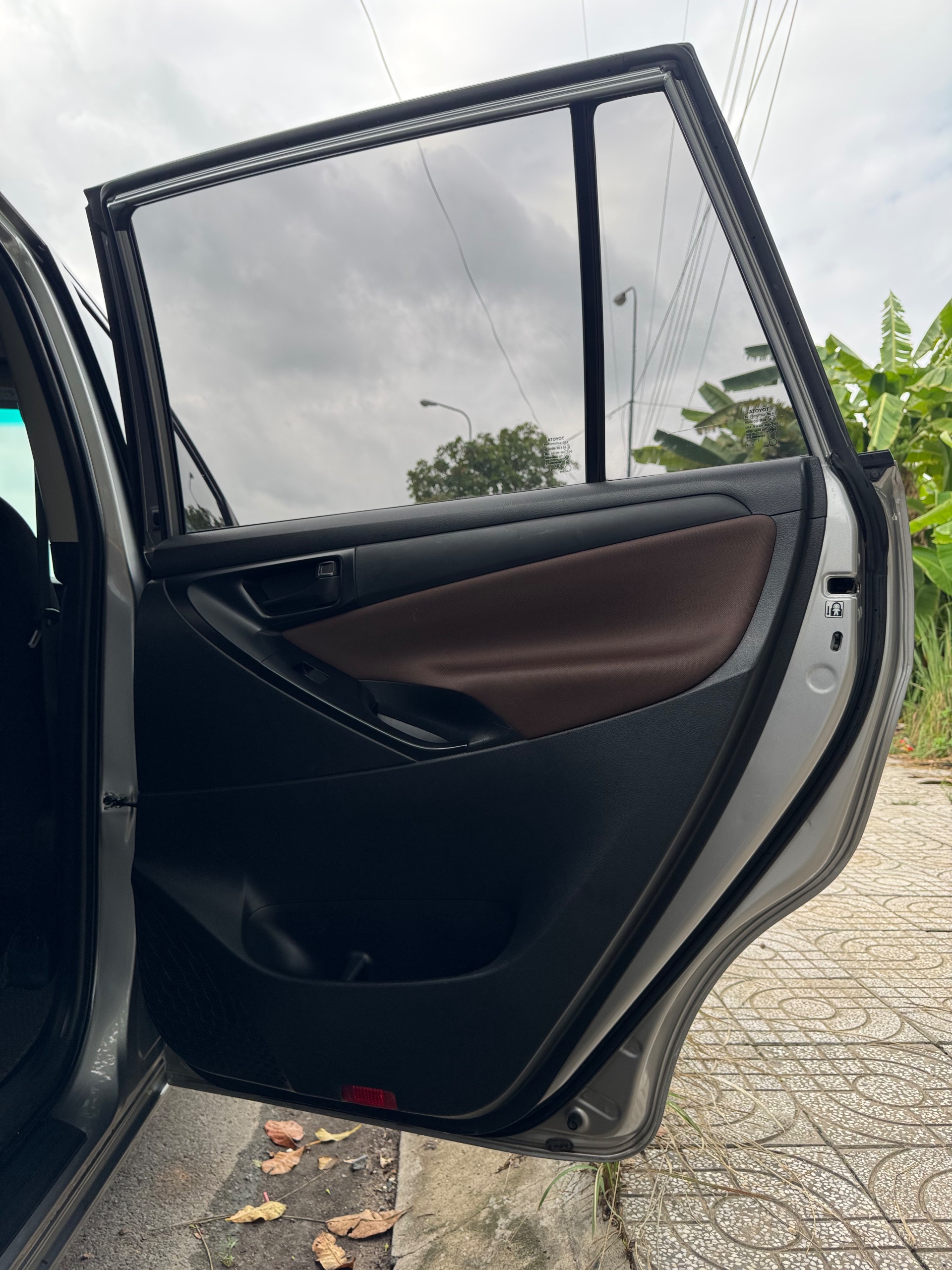 Toyota Innova E 2.0 MT 2023 - Ngoại thất 8