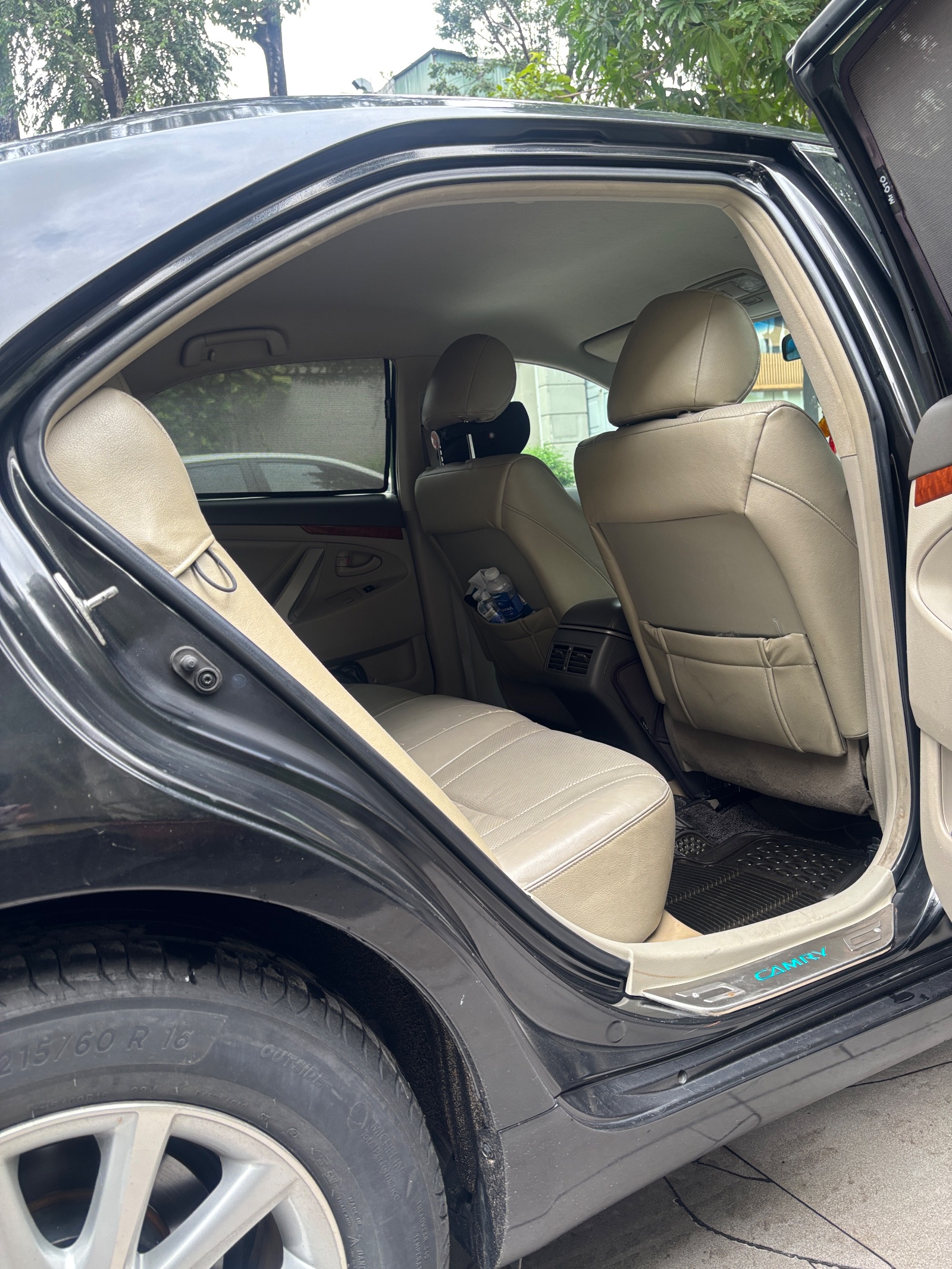 Toyota Camry 2.4G 2011 - Ngoại thất 3
