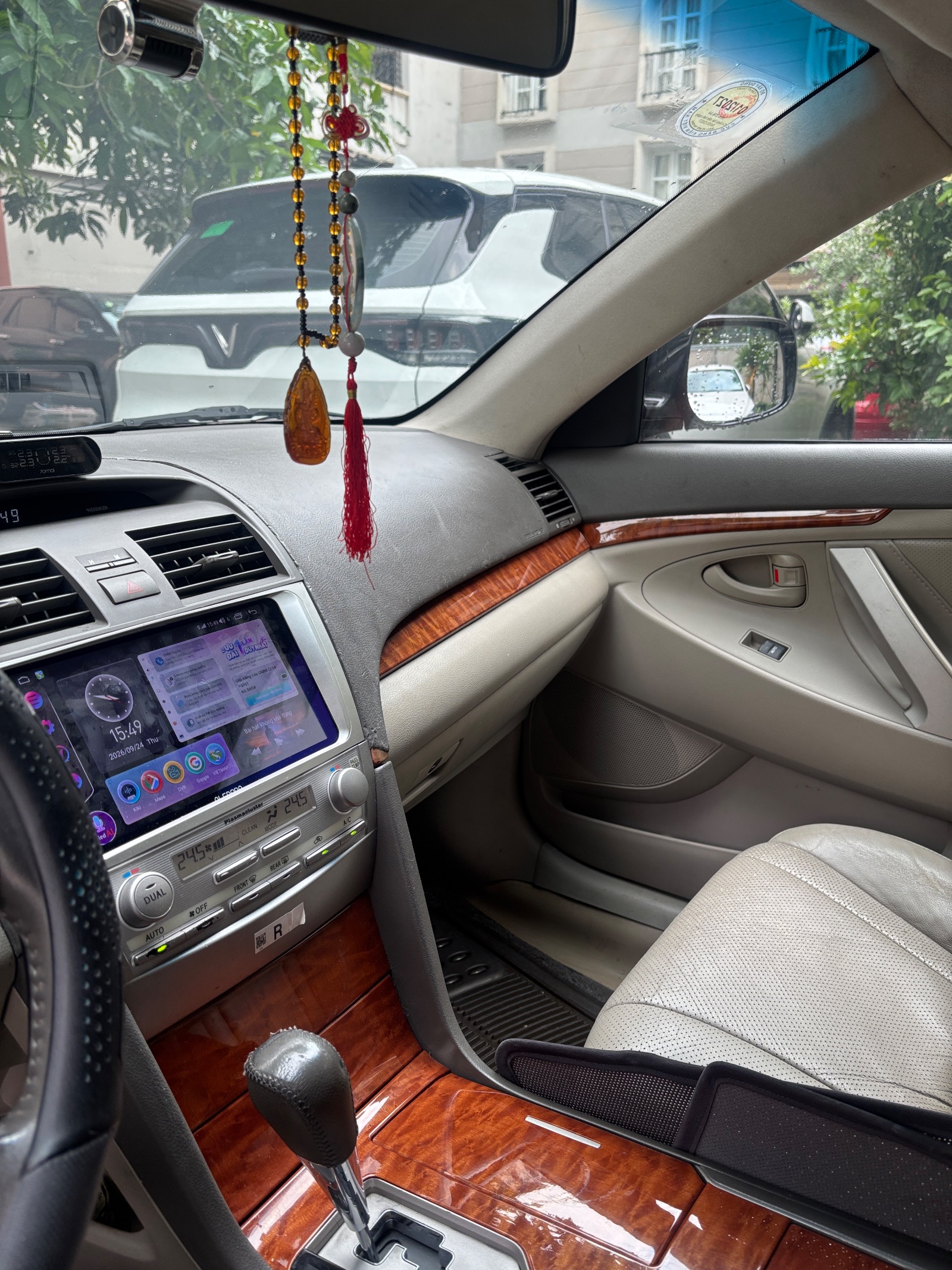 Toyota Camry 2.4G 2011 - Ngoại thất 26