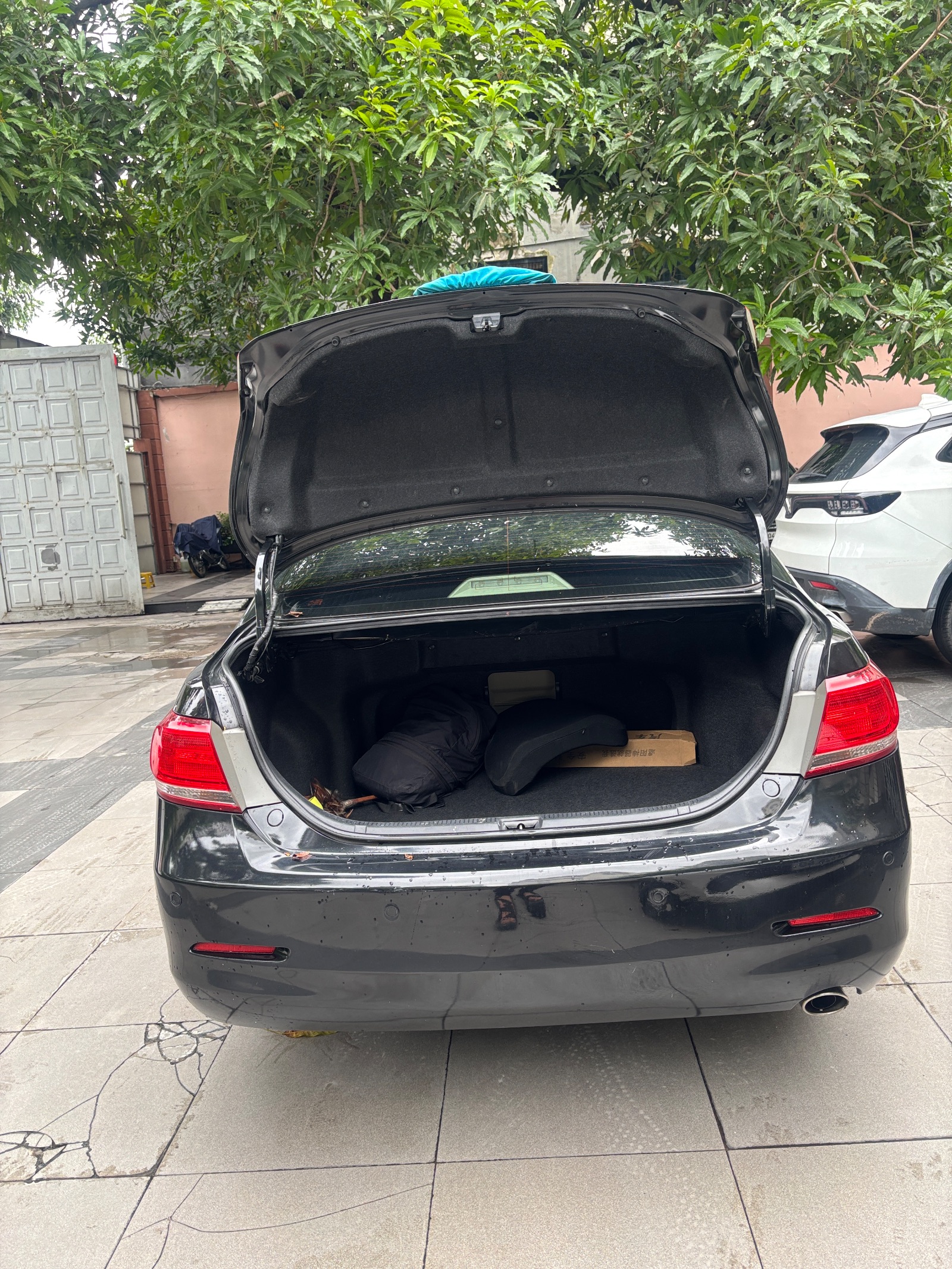 Toyota Camry 2.4G 2011 - Ngoại thất 17