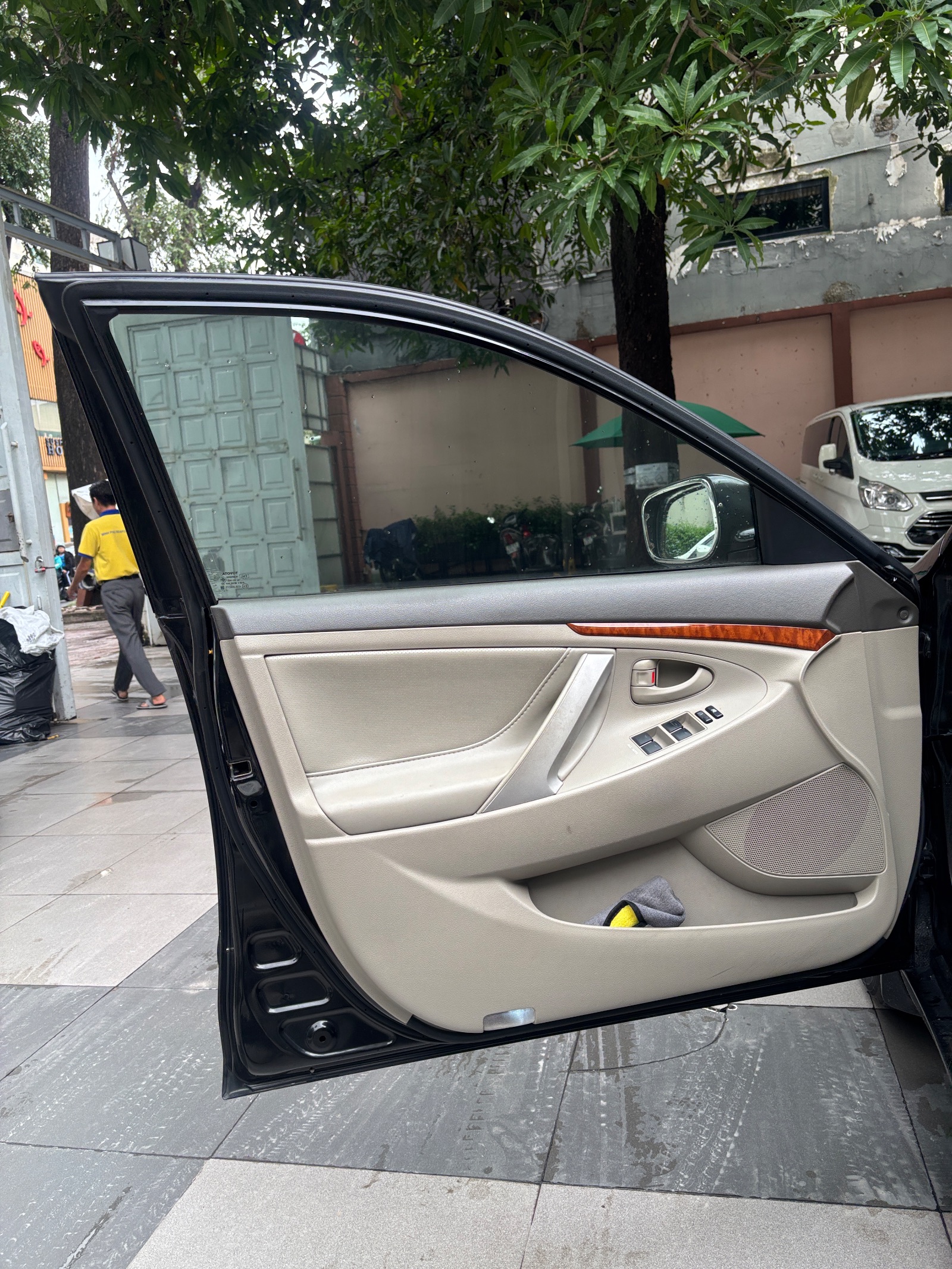 Toyota Camry 2.4G 2011 - Ngoại thất 20