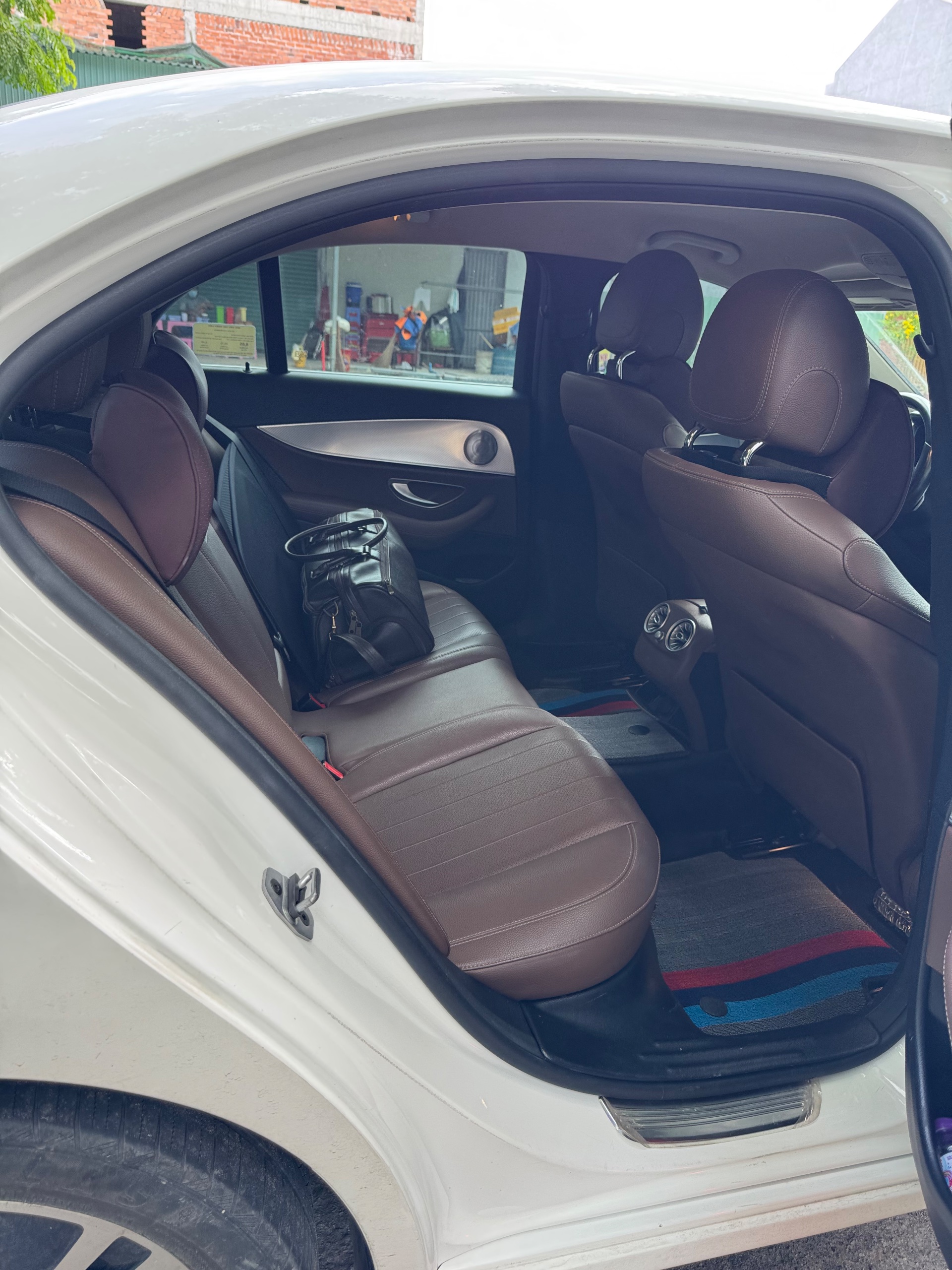 Mercedes-Benz E-Class E 180 2021  - Ngoại thất 4