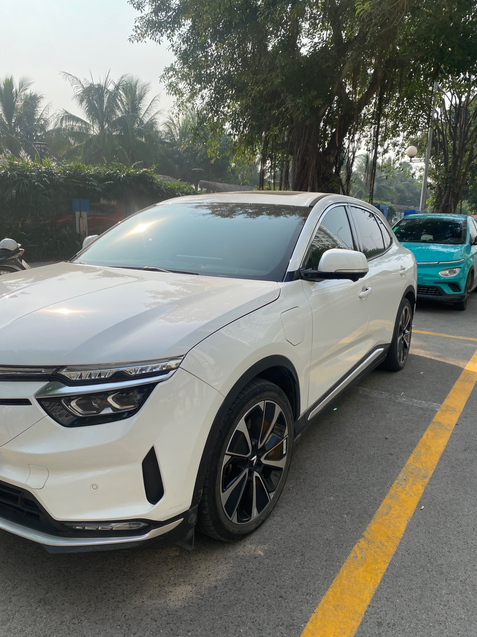 Ảnh xe VinFast VF8 Plus AWD 2022 - ảnh 4