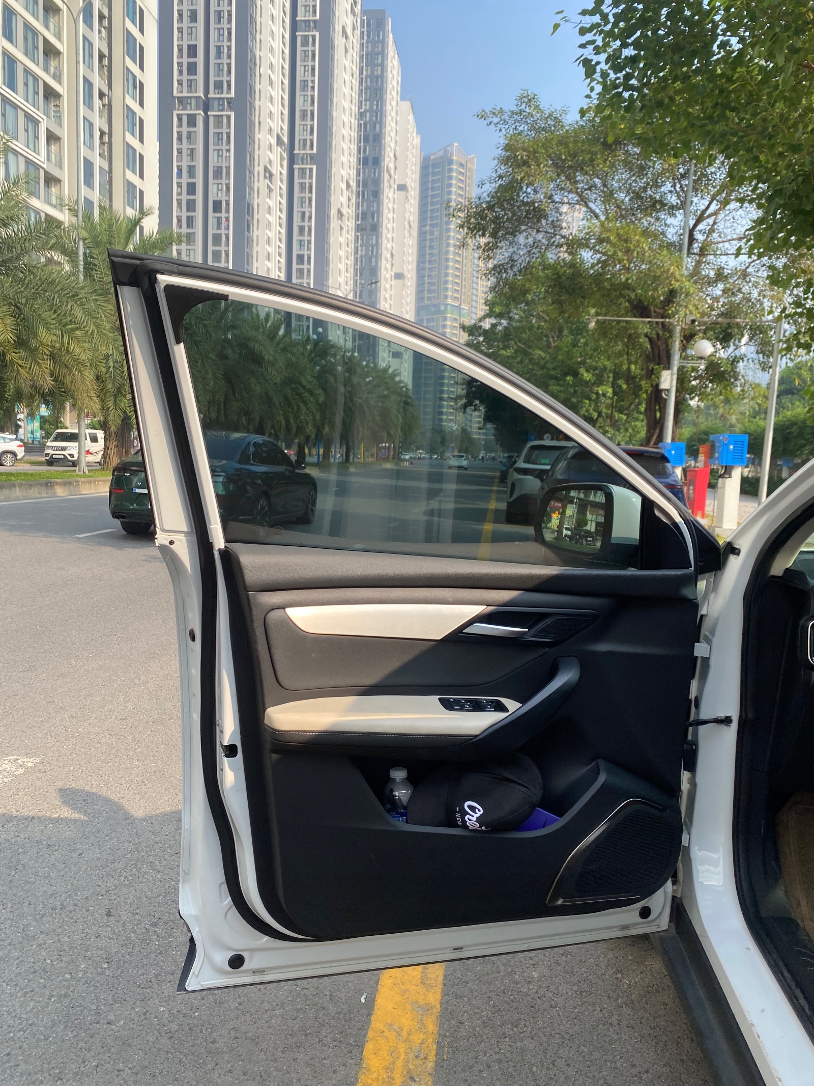Ảnh xe VinFast VF8 Plus AWD 2022 - ảnh 5
