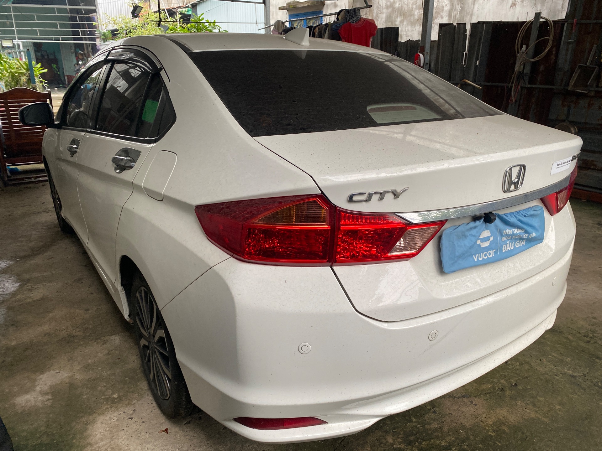 honda city . 12/ . 2016 - Ngoại thất 10