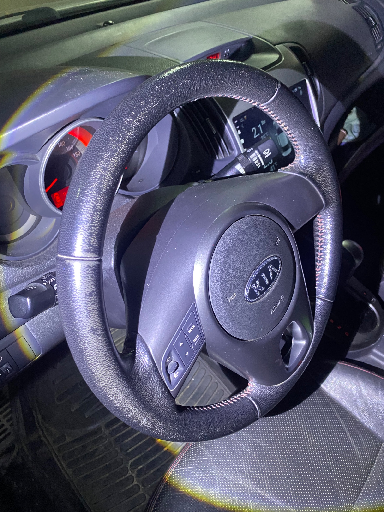 Kia Cerato Koup 1.6 AT 2010 - Ngoại thất 8