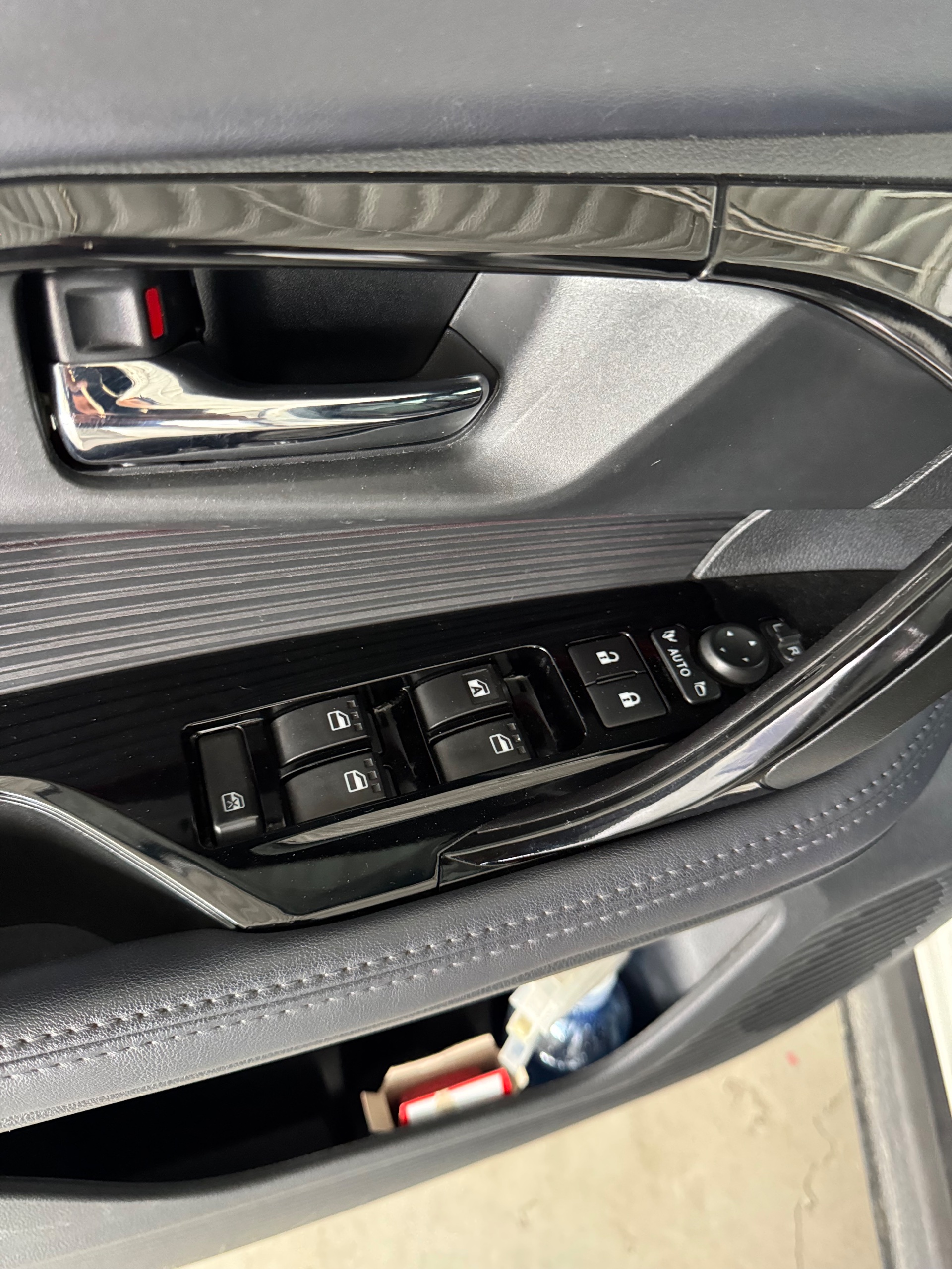 Toyota Yaris cross HEV 1.5 CVT 2023 - Ngoại thất 12