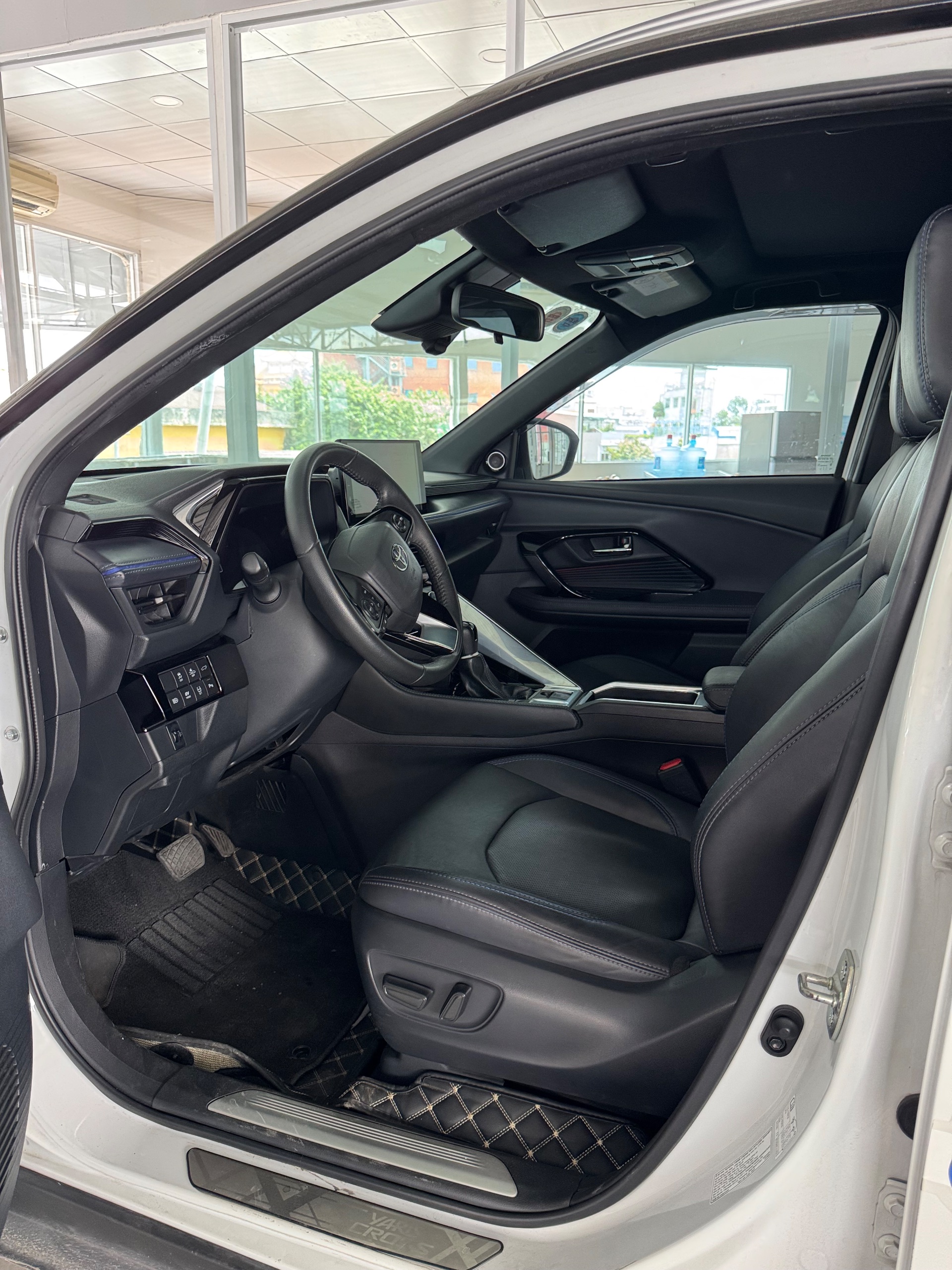 Toyota Yaris cross HEV 1.5 CVT 2023 - Ngoại thất 11