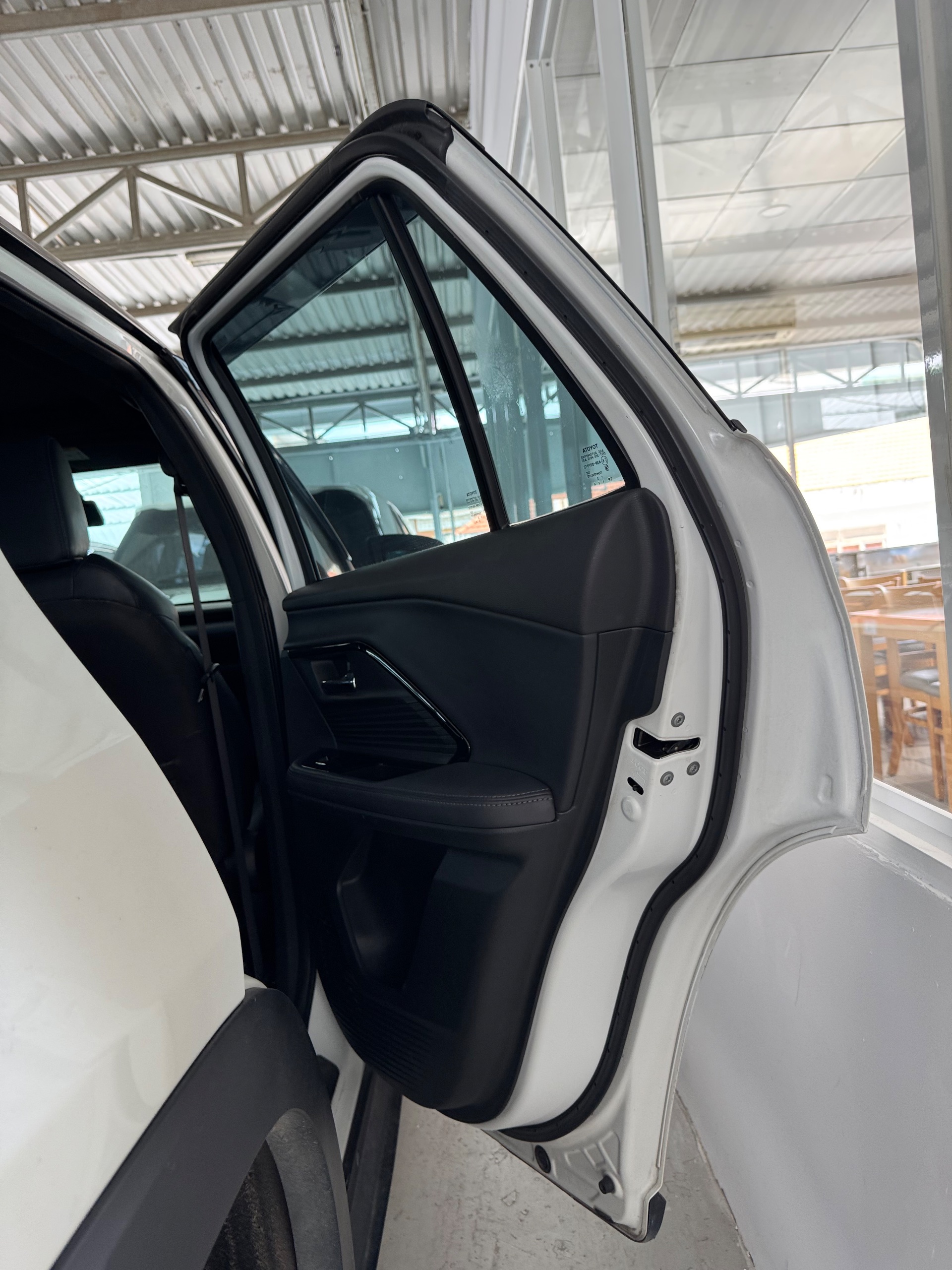 Toyota Yaris cross HEV 1.5 CVT 2023 - Ngoại thất 18