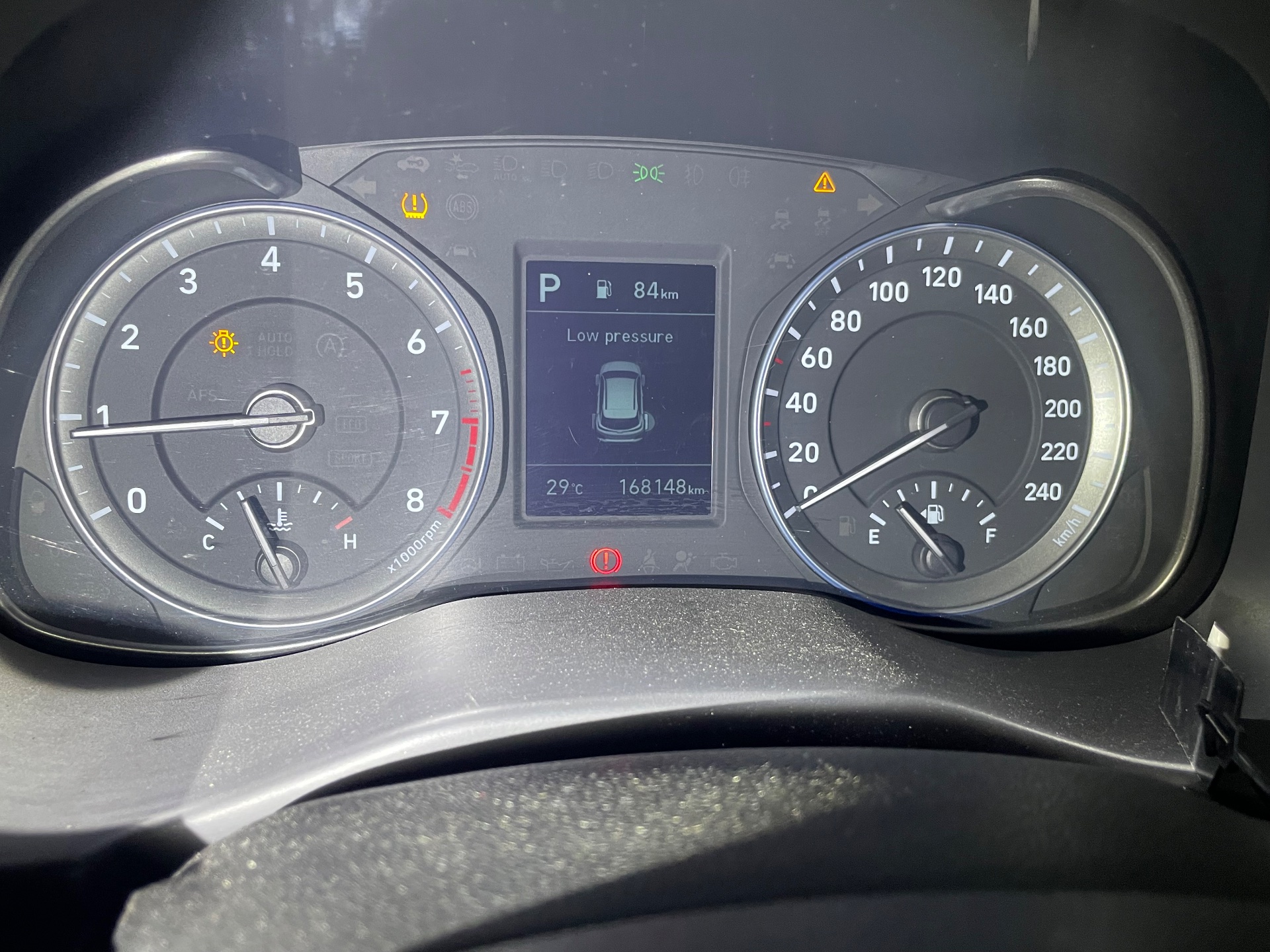 Hyundai Kona Đặc Biệt 2.0 AT 2018 - Ngoại thất 9