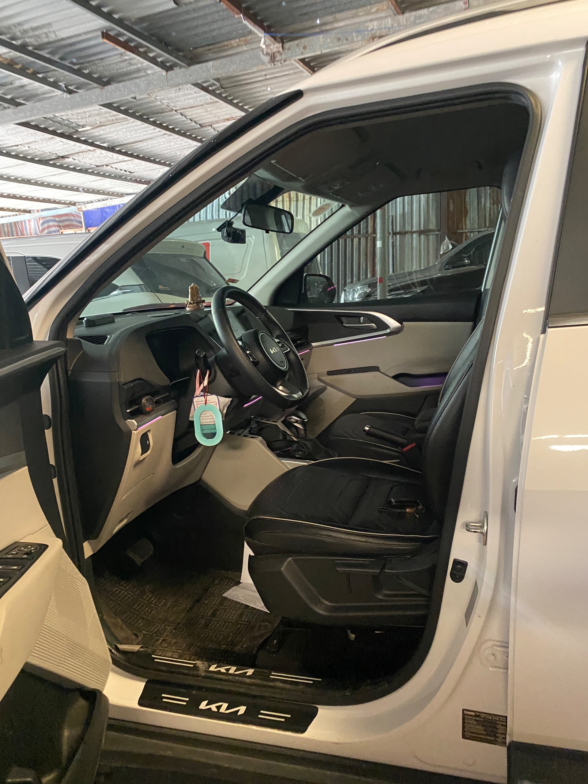 Kia Carens 1.5G IVT 2023 - Ngoại thất 7