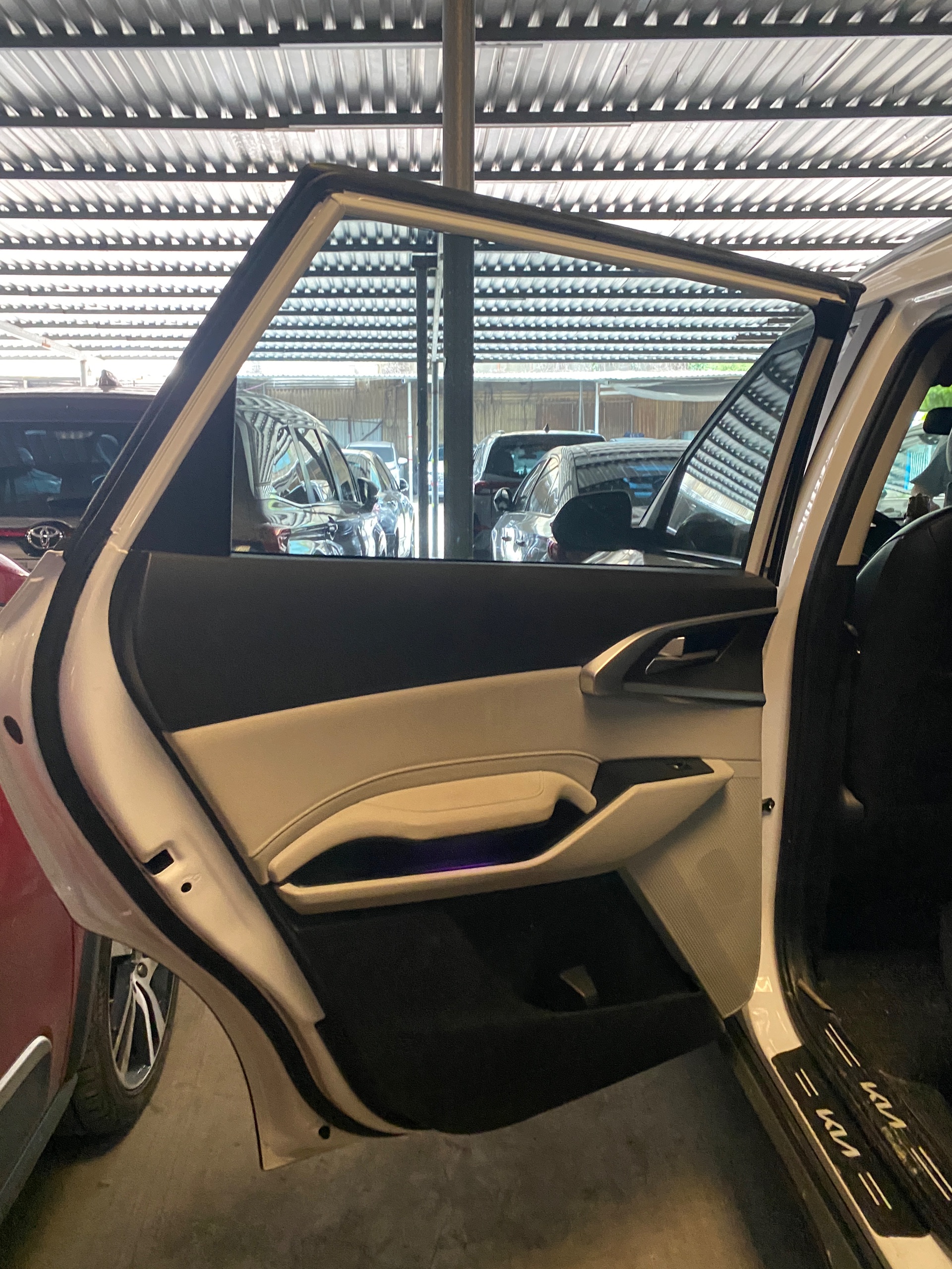 Kia Carens 1.5G IVT 2023 - Ngoại thất 10