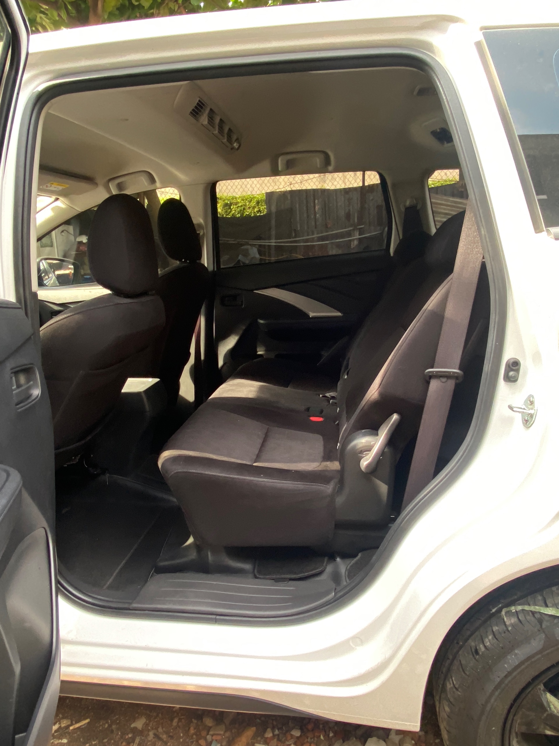 Mitsubishi Xpander 1.5 AT 2025 - Ngoại thất 11