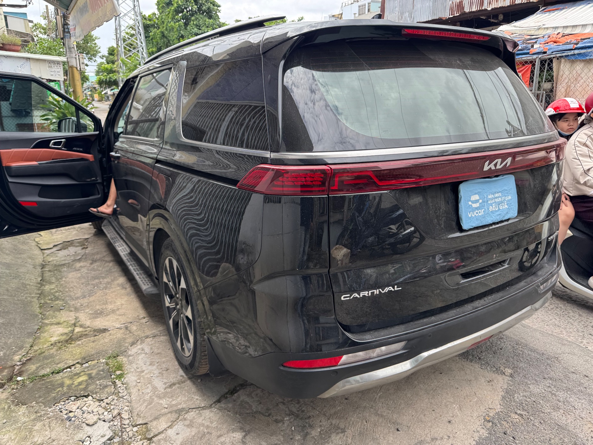 Kia Carnival Signature 2.2D 2022 - Ngoại thất 13