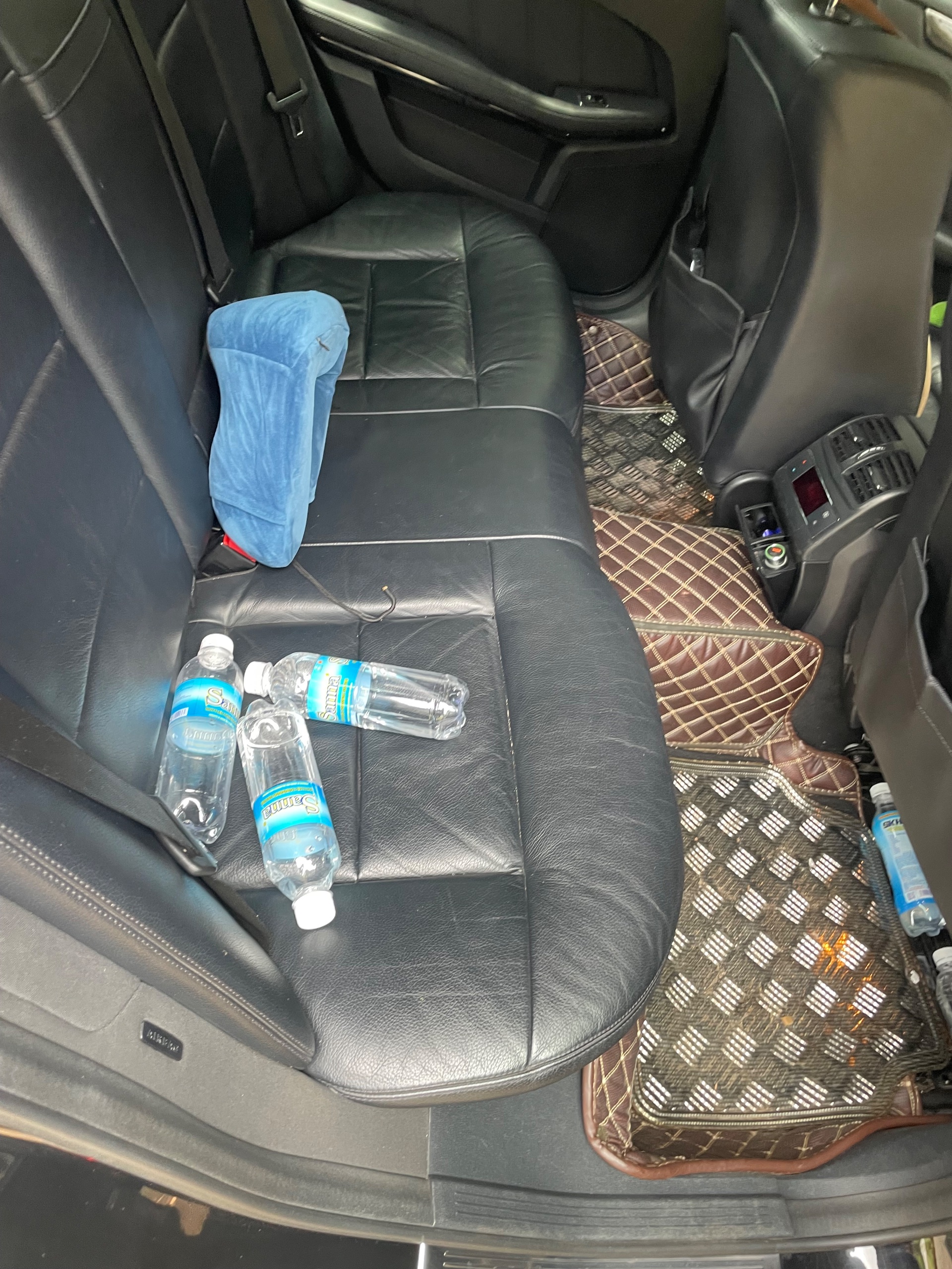 Mercedes E class E250 2010 - Ngoại thất 14