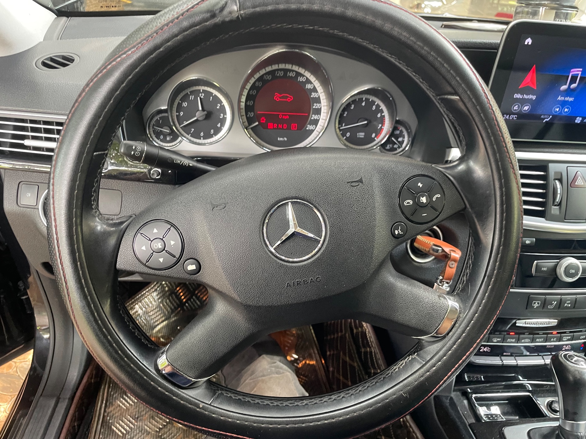 Mercedes E class E250 2010 - Ngoại thất 12
