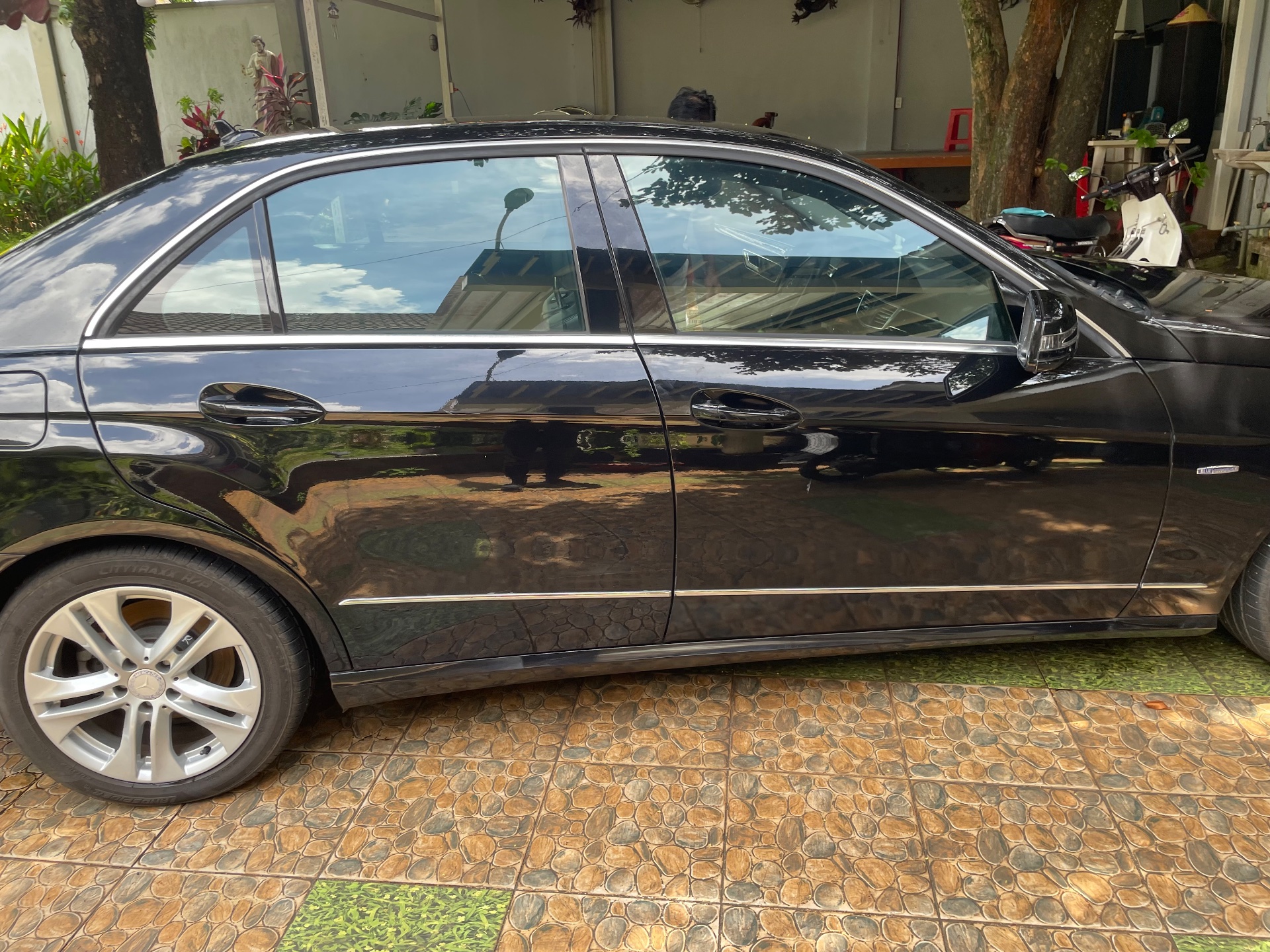Mercedes E class E250 2010 - Ngoại thất 5