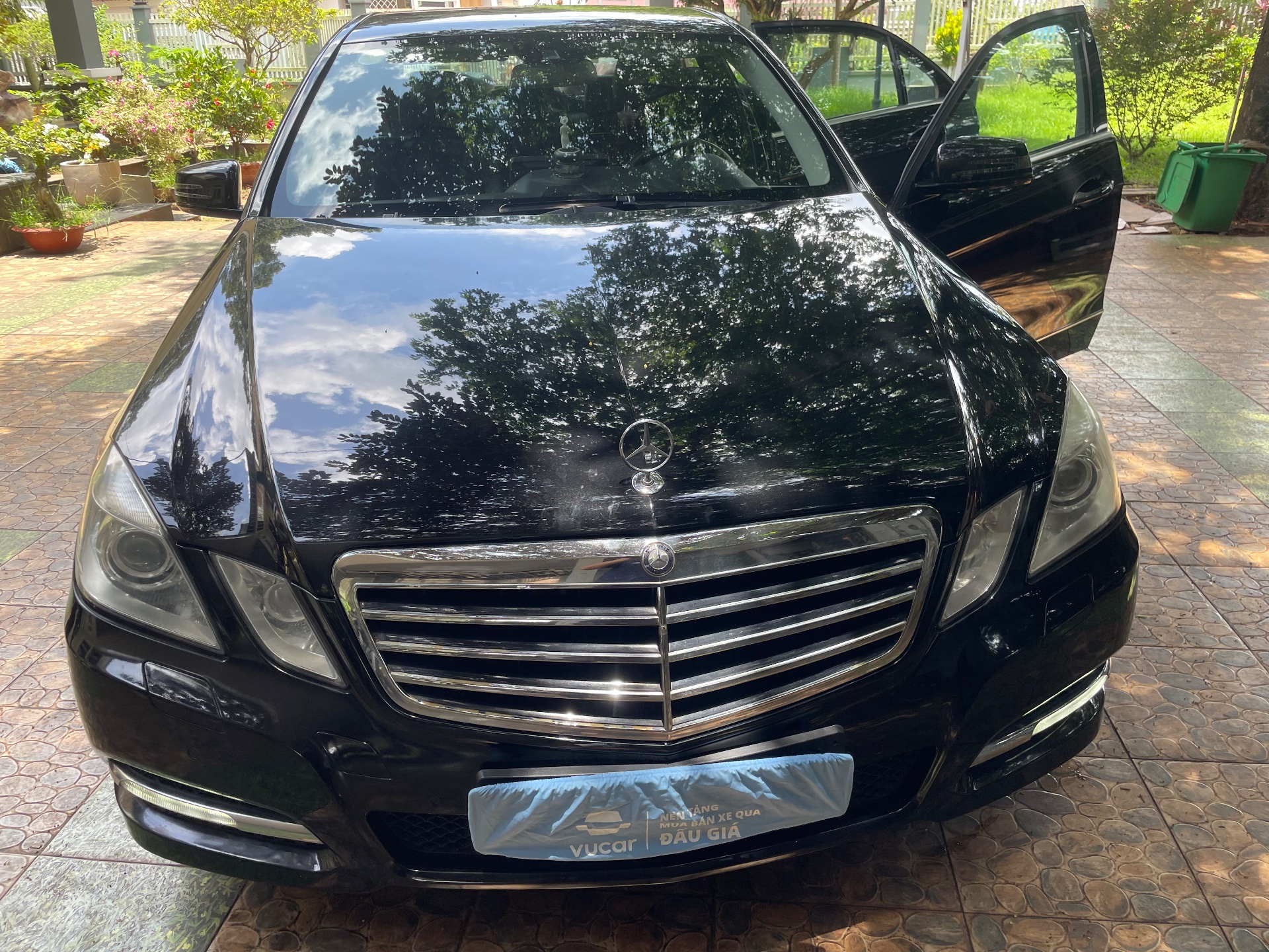 Mercedes E class E250 2010 - Ngoại thất 3
