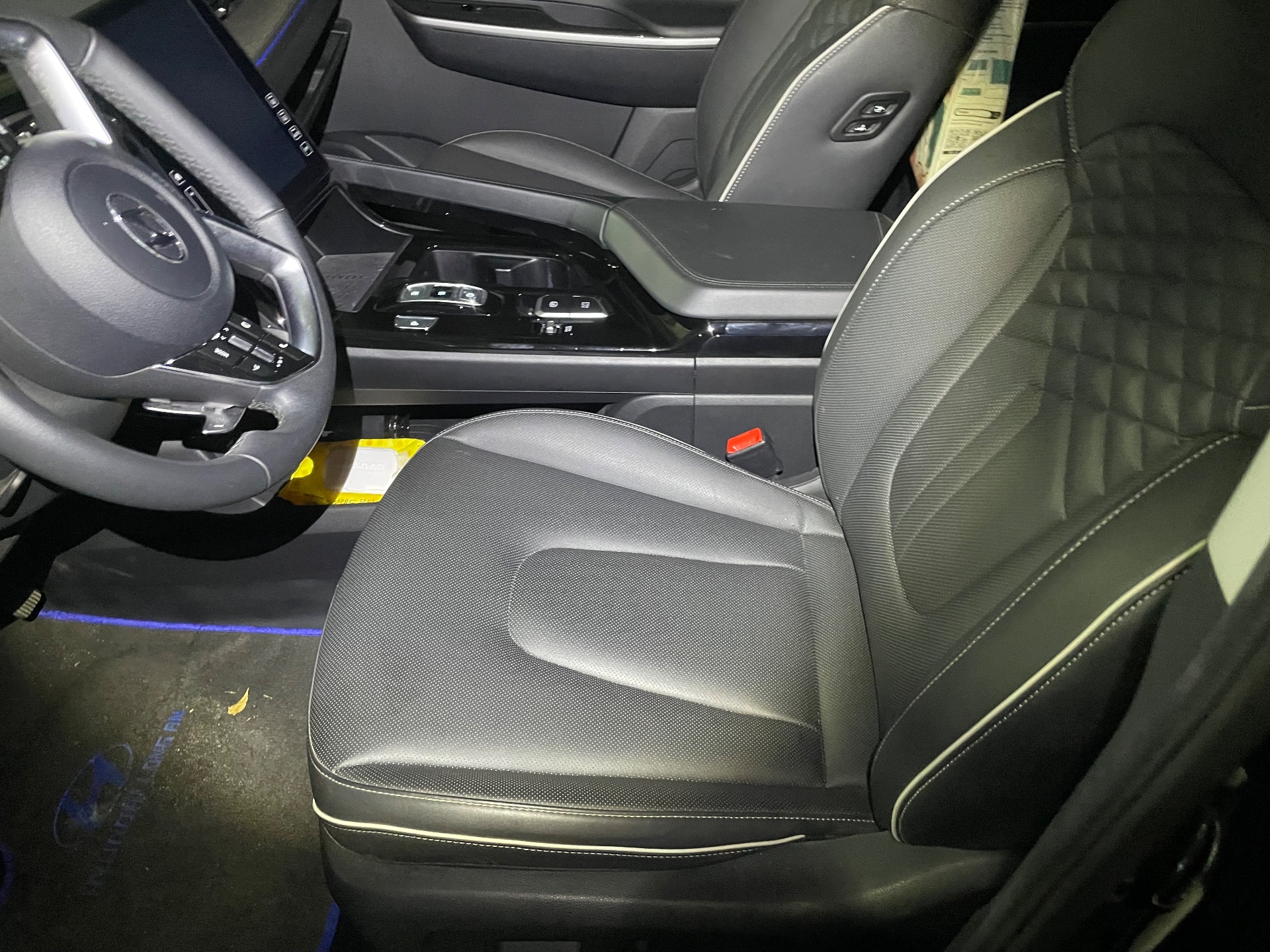 Hyundai Custin Cao cấp 2.0T 2024 - Ngoại thất 5