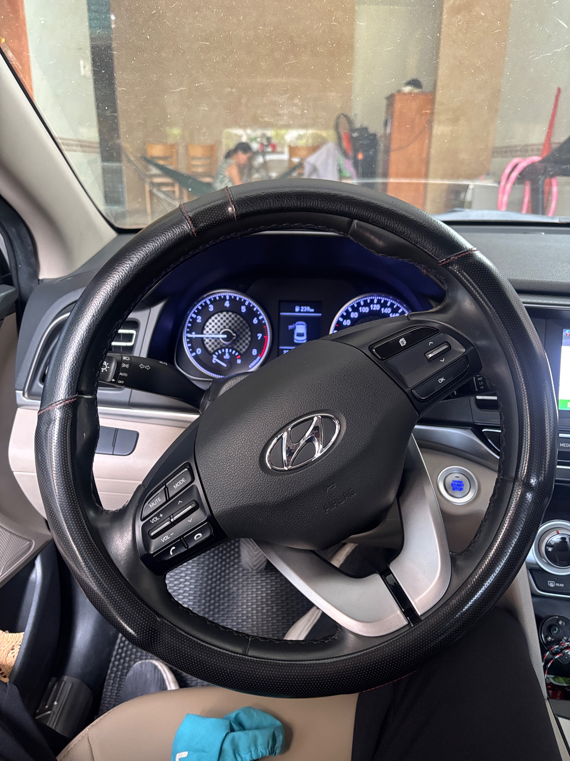 Hyundai Elantra 1.6 MT 2019 - Ngoại thất 5