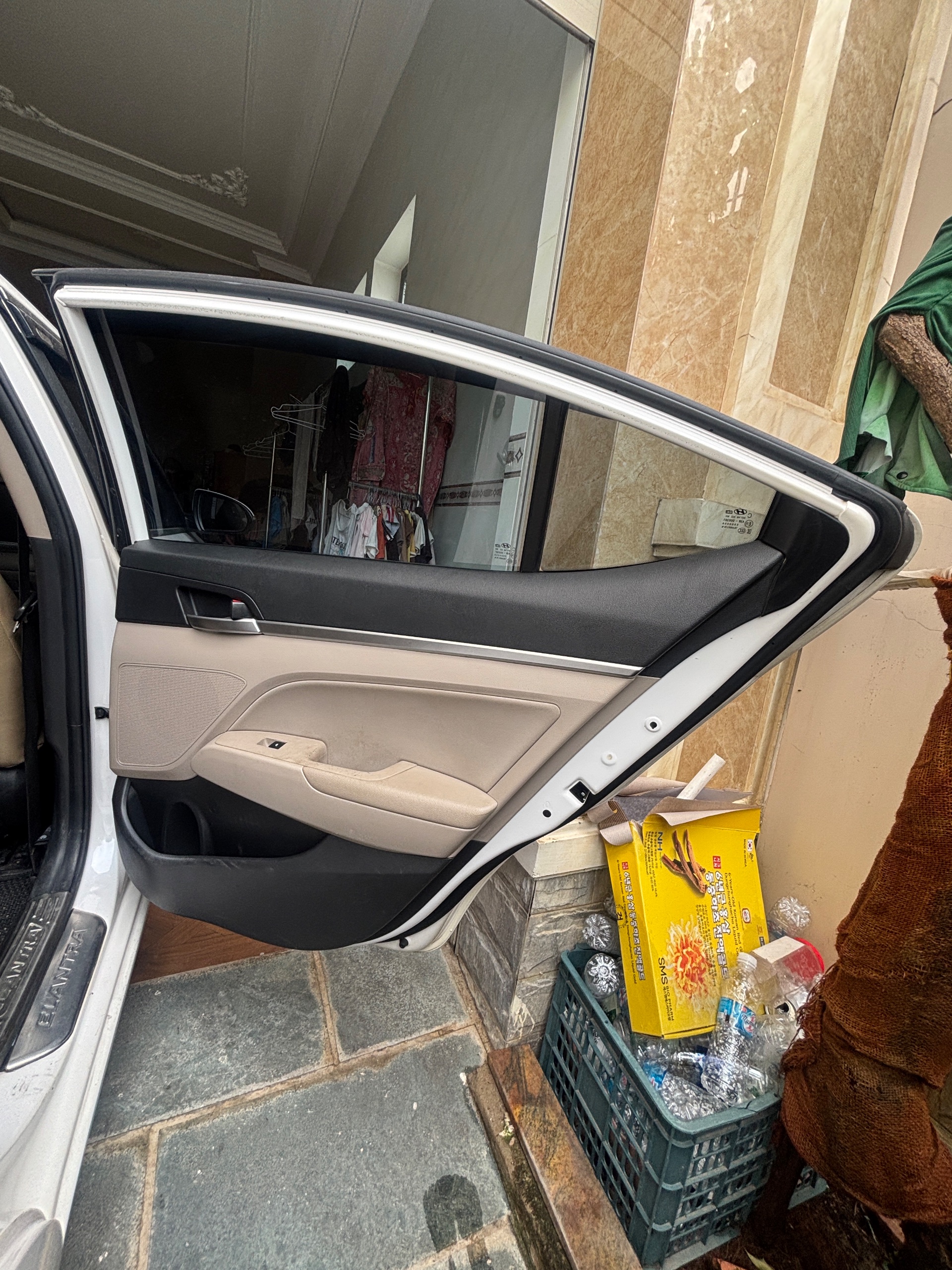 Hyundai Elantra 1.6 MT 2019 - Ngoại thất 17