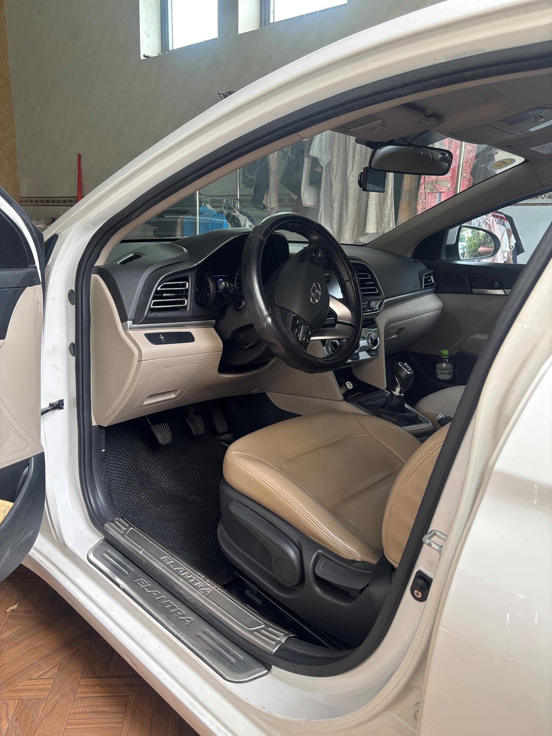 Hyundai Elantra 1.6 MT 2019 - Ngoại thất 7
