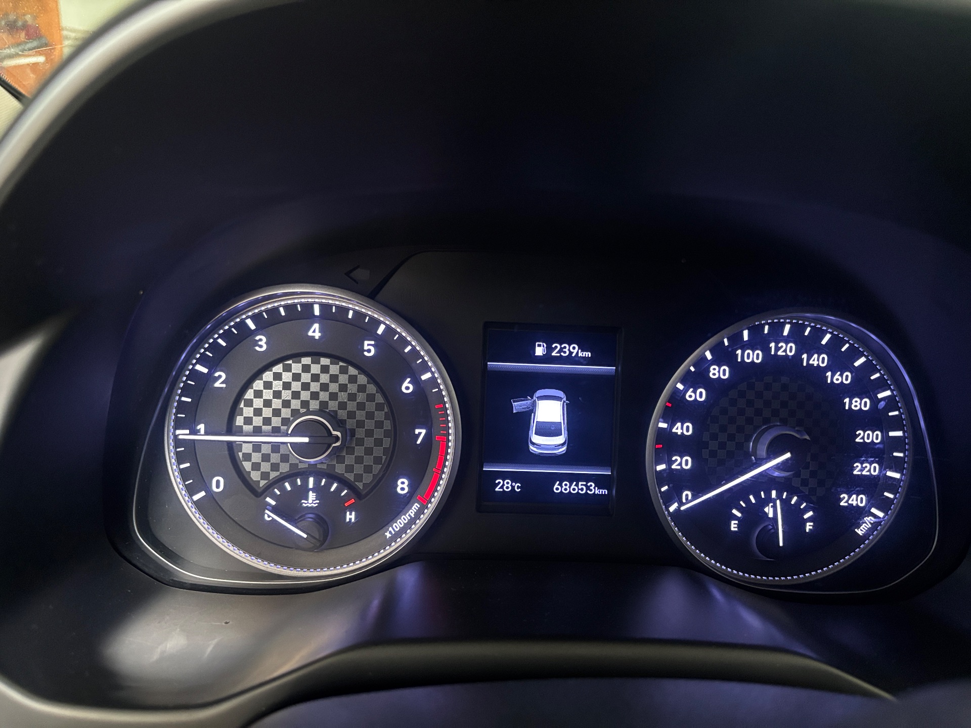 Hyundai Elantra 1.6 MT 2019 - Ngoại thất 4