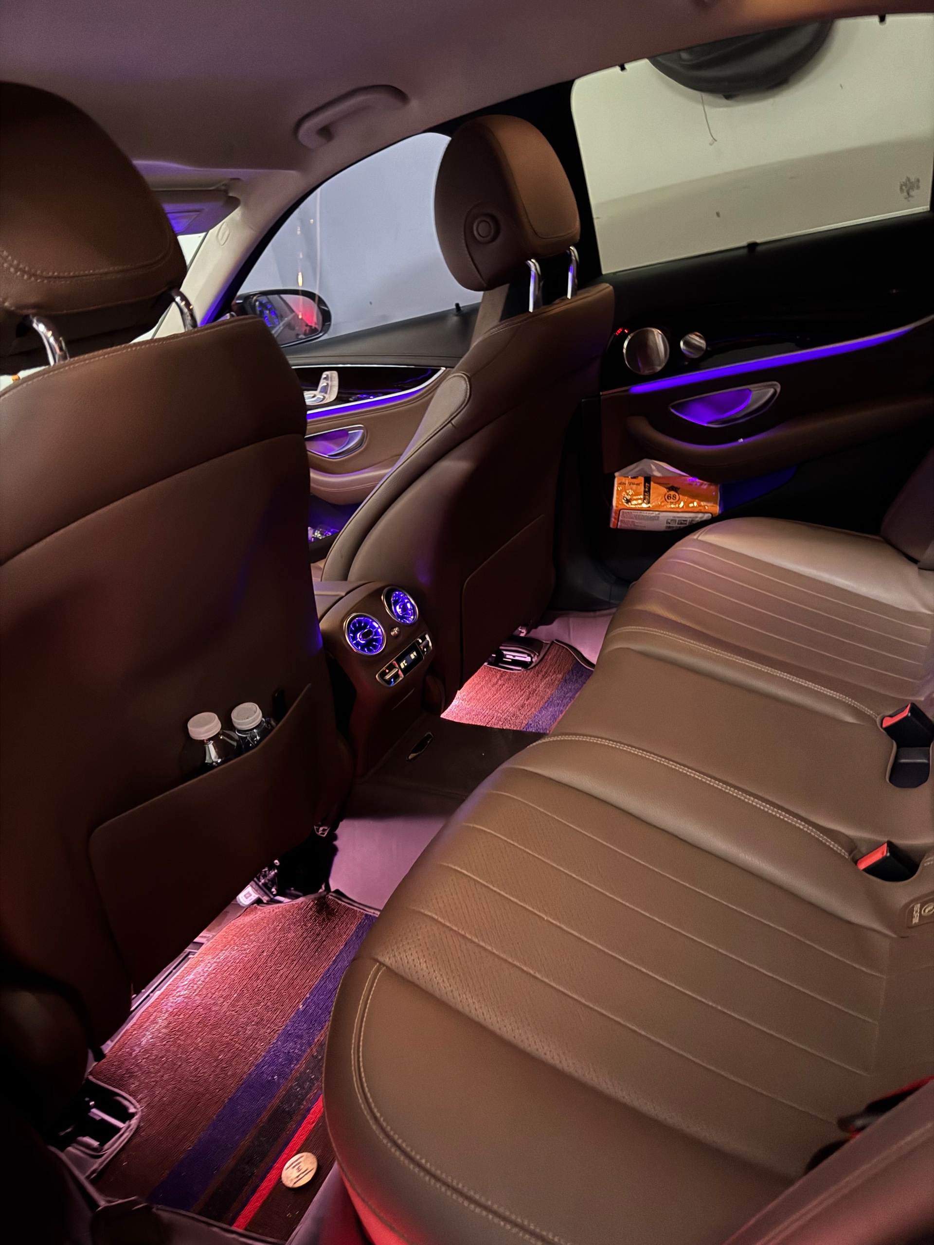 Mercedes-Benz E200 Exclusive 2022 - Ngoại thất 9