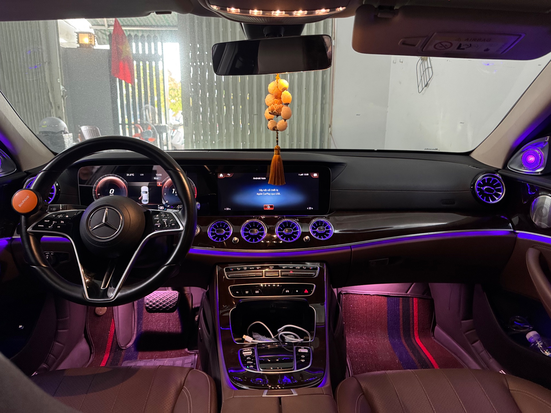 Mercedes-Benz E200 Exclusive 2022 - Ngoại thất 10